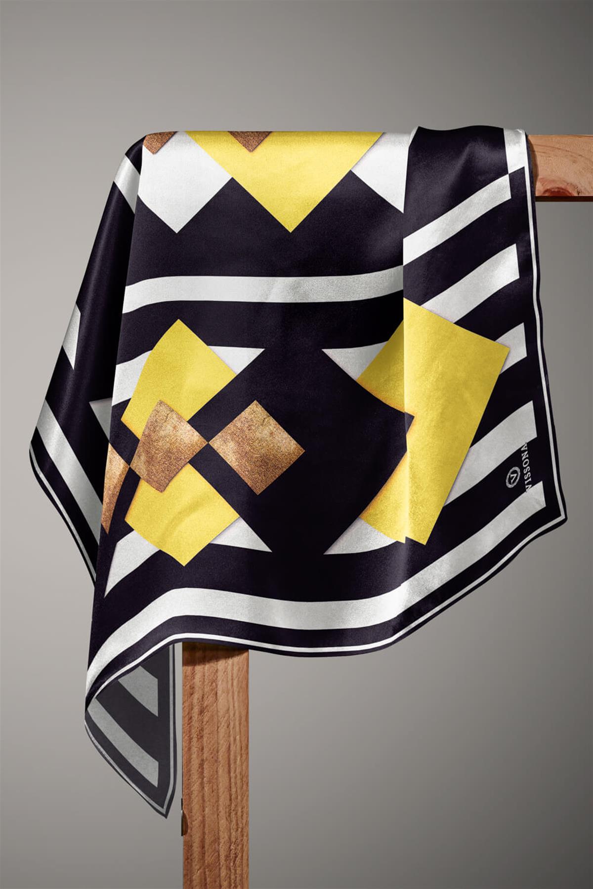 %100 Twill İpek Karo Desenli Limon Sarısı - Siyah Renkli 90x90 Eşarp Dikim Şekli : El Dikişi