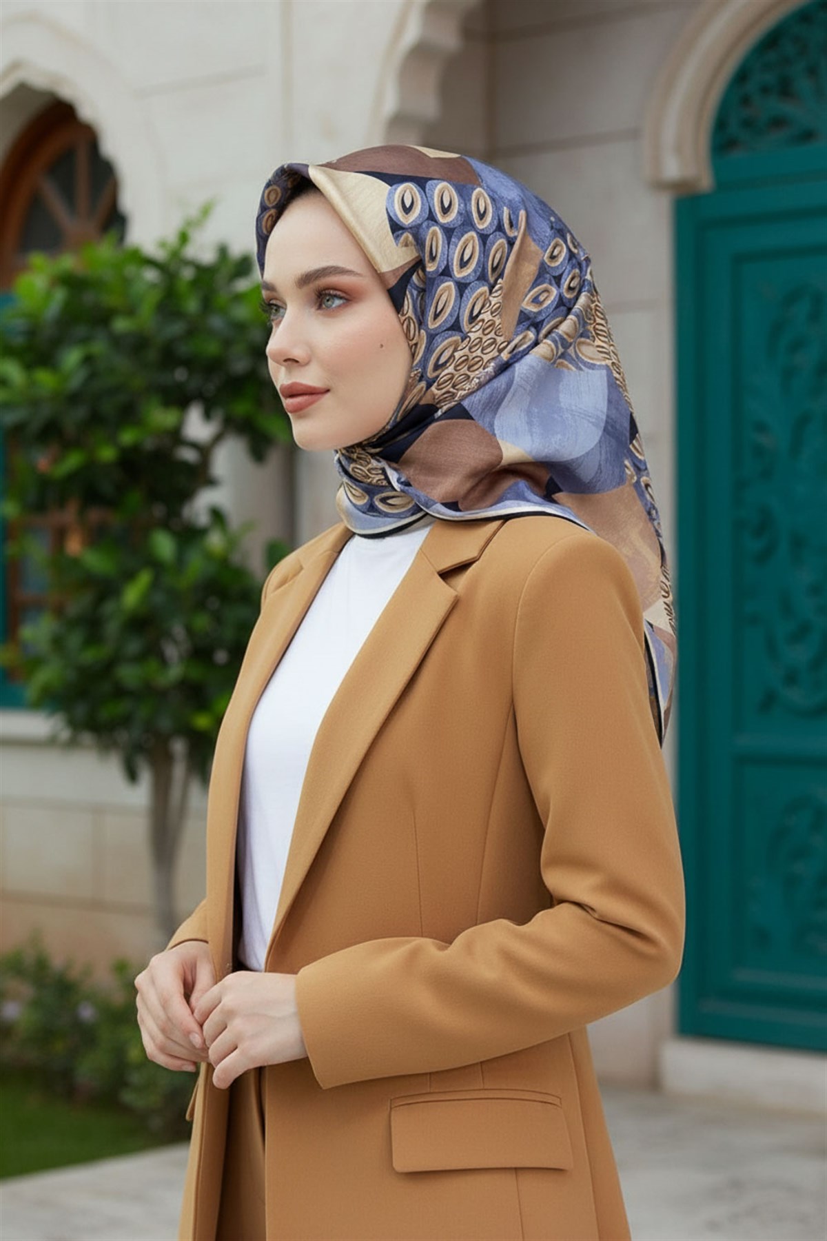 %100 Twill İpek Geometrik Desenli Gri - Sütlü Kahve Renkli 90x90 Eşarp Eşarp Kenar Dikiş Şekli El Dikişli