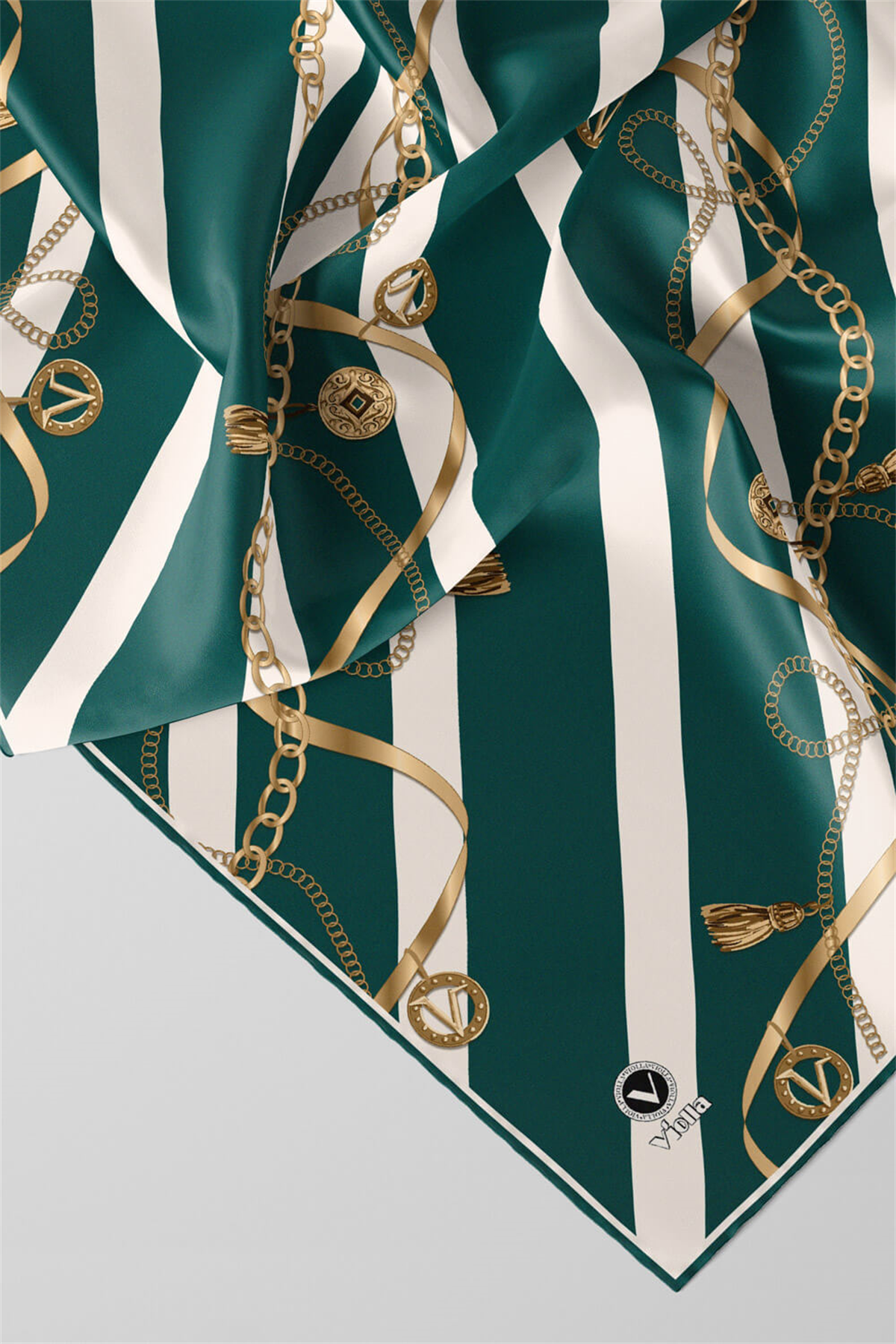 Twill Çizgili Kemer ve Zinci Desenli Petrol Yeşili Renkli 90x90 Eşarp (İpek İçermez) Kenar Dikiş Şekli El Dikişli