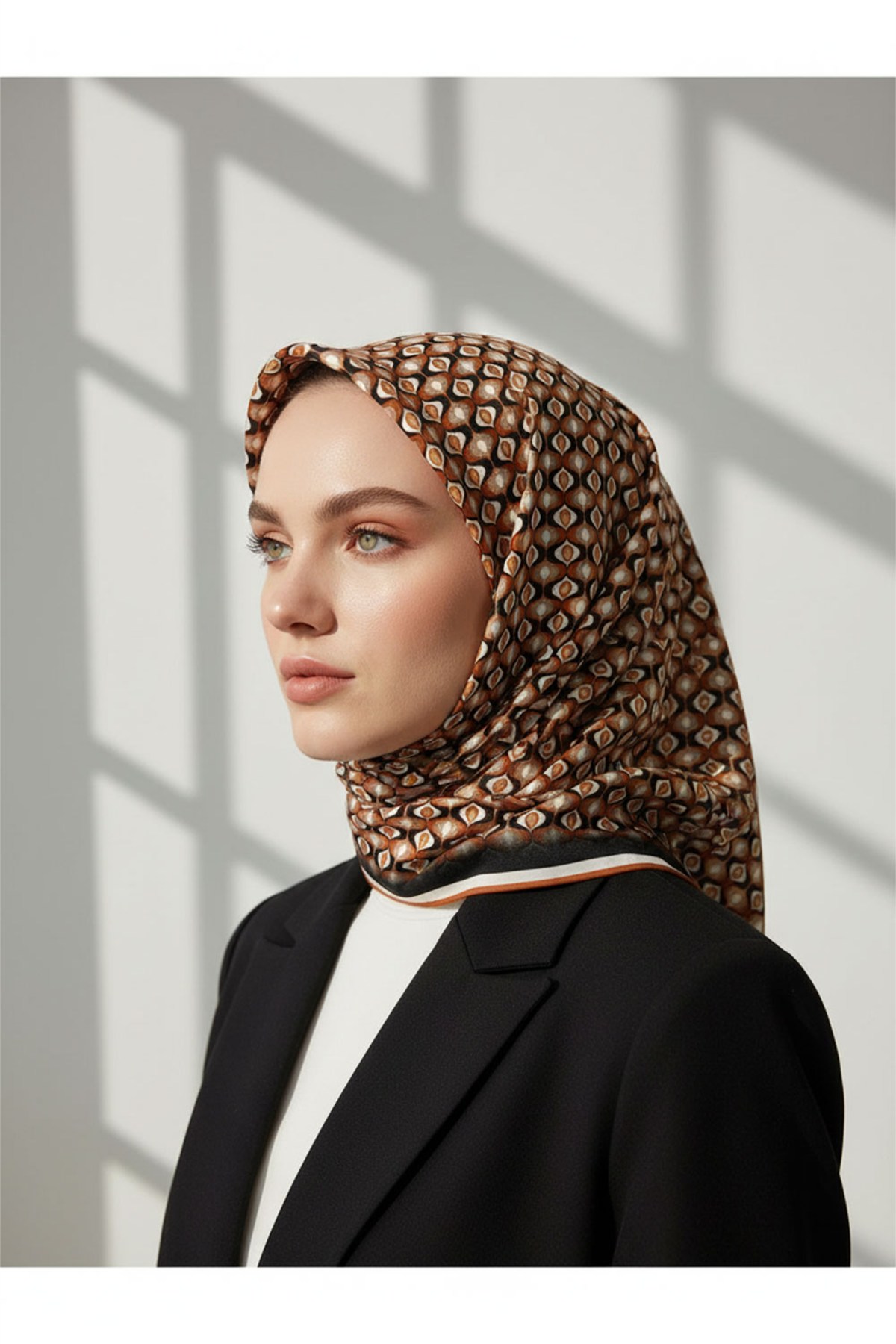 Twill Çıtır Desenli Taba Renkli 90x90 Eşarp (İpek İçermez) Kenar Dikiş Şekli El Dikişli