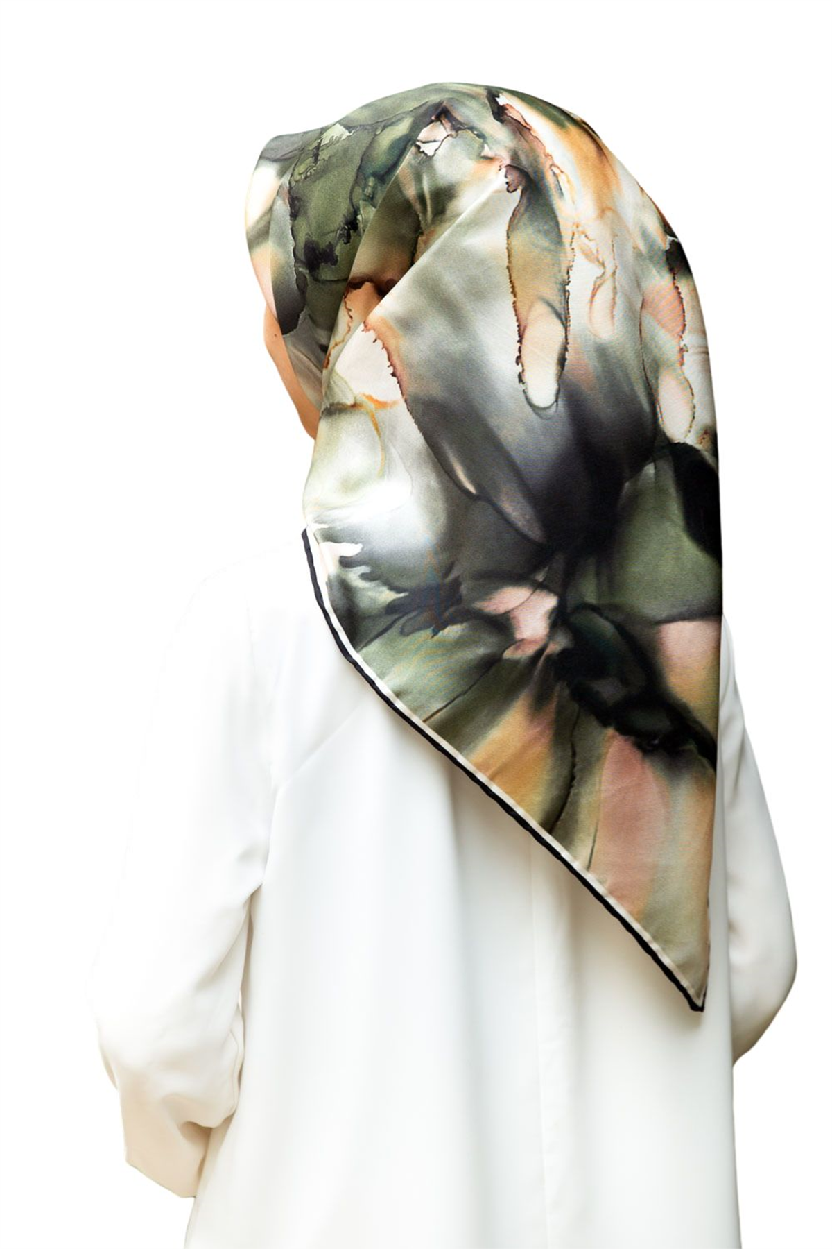 % 57 İPEK % 43 VİSKON Twill İpek Sulu Boyalı Çiçek Desenli Haki - Vizon Renkli 90x90 Eşarp Dikim Şekli : El Dikişi