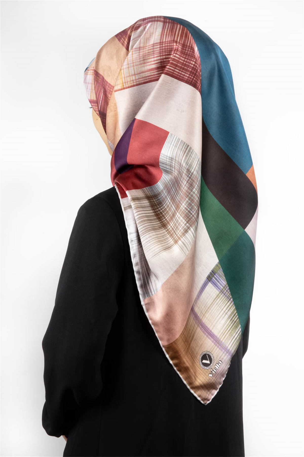 Twill Geometrik Desenli Petrol Yeşili Renkli 90x90 Eşarp (İpek İçermez) Kenar Dikiş Şekli El Dikişli