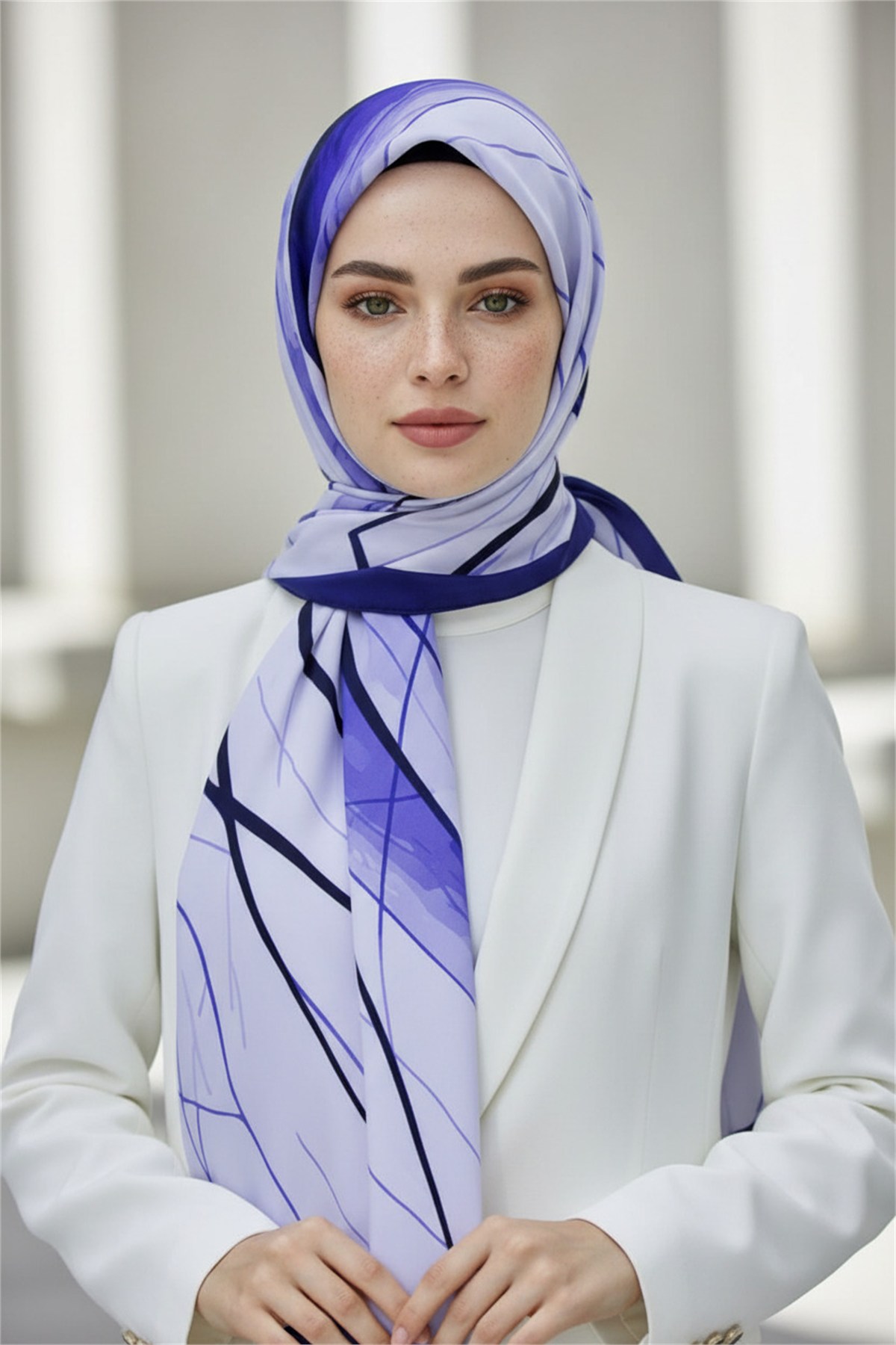 KREP ÇİZGİ DESENLİ LACİVERT RENKLİ 75X195 KIRIŞMAZ ŞAL
