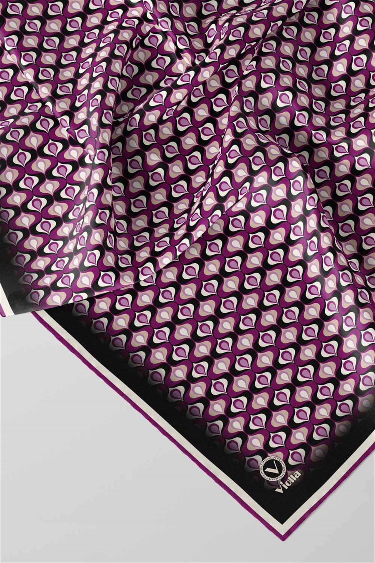 Twill Çıtır Desenli Mürdüm Renkli 90x90 Eşarp (İpek İçermez) Kenar Dikiş Şekli El Dikişli