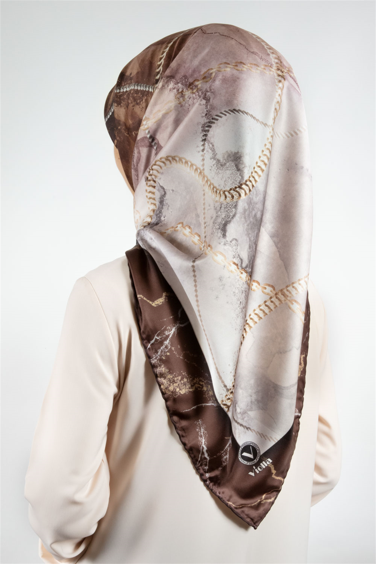 Twill Mermer ve Zincir Desenli Vizon Renkli 90x90 Eşarp (İpek İçermez) Kenar Dikiş Şekli El Dikişli