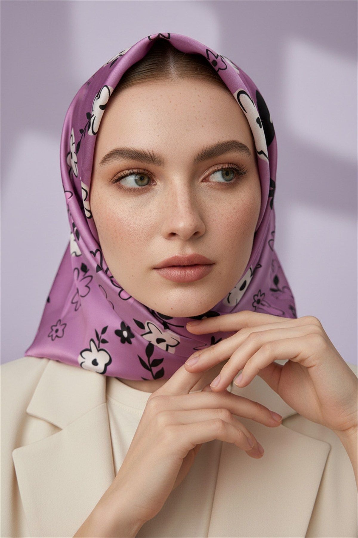 Rayon Papatya Desenli Lila Renkli 90x90 Eşarp (İpek İçermez) Kenar Dikiş Şekli El Dikişli