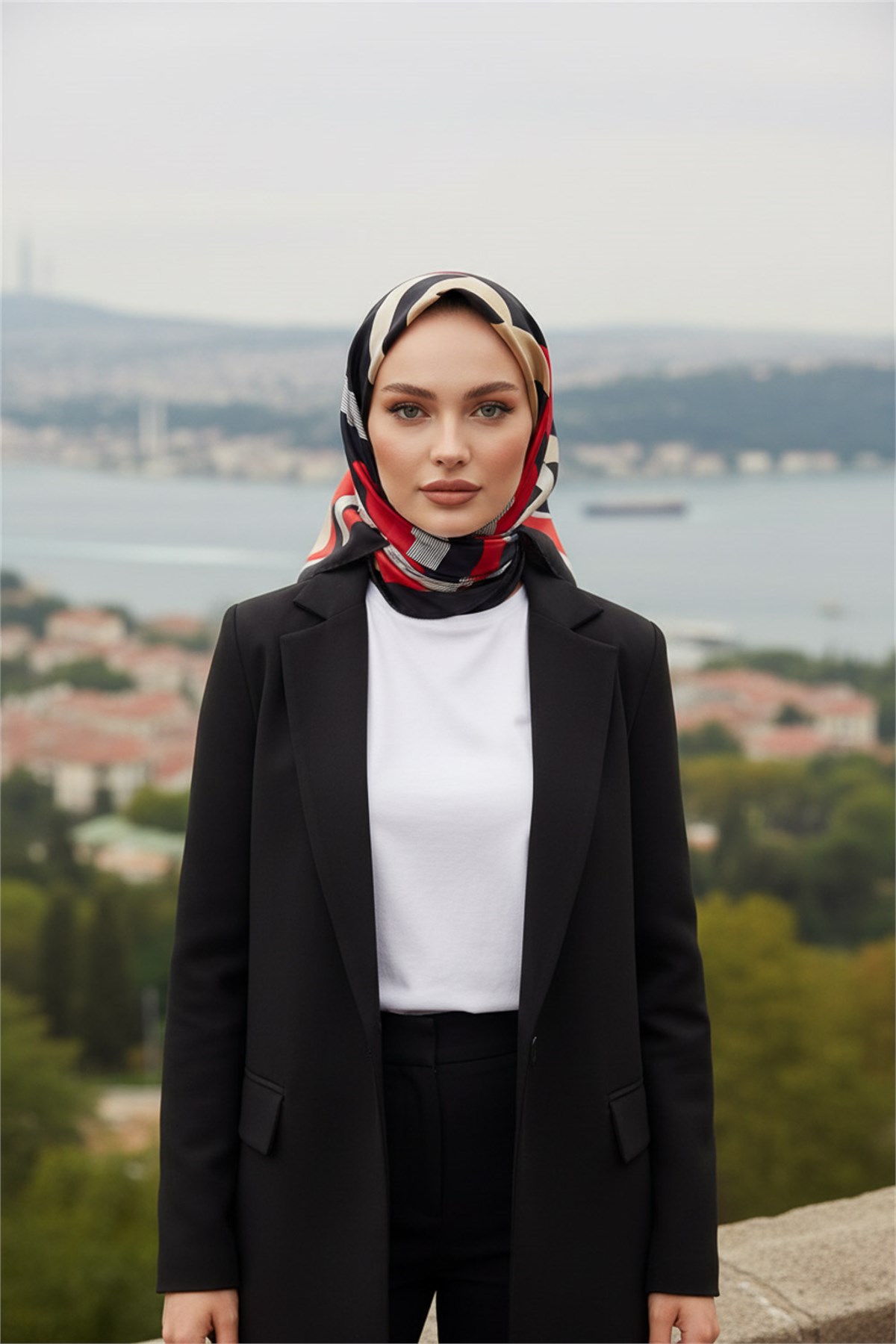 %100 Twill İpek Eşarp 90x90 Bej Kırmızı Geometrik Çizgi Desenli El Dikişli Kadın Eşarp