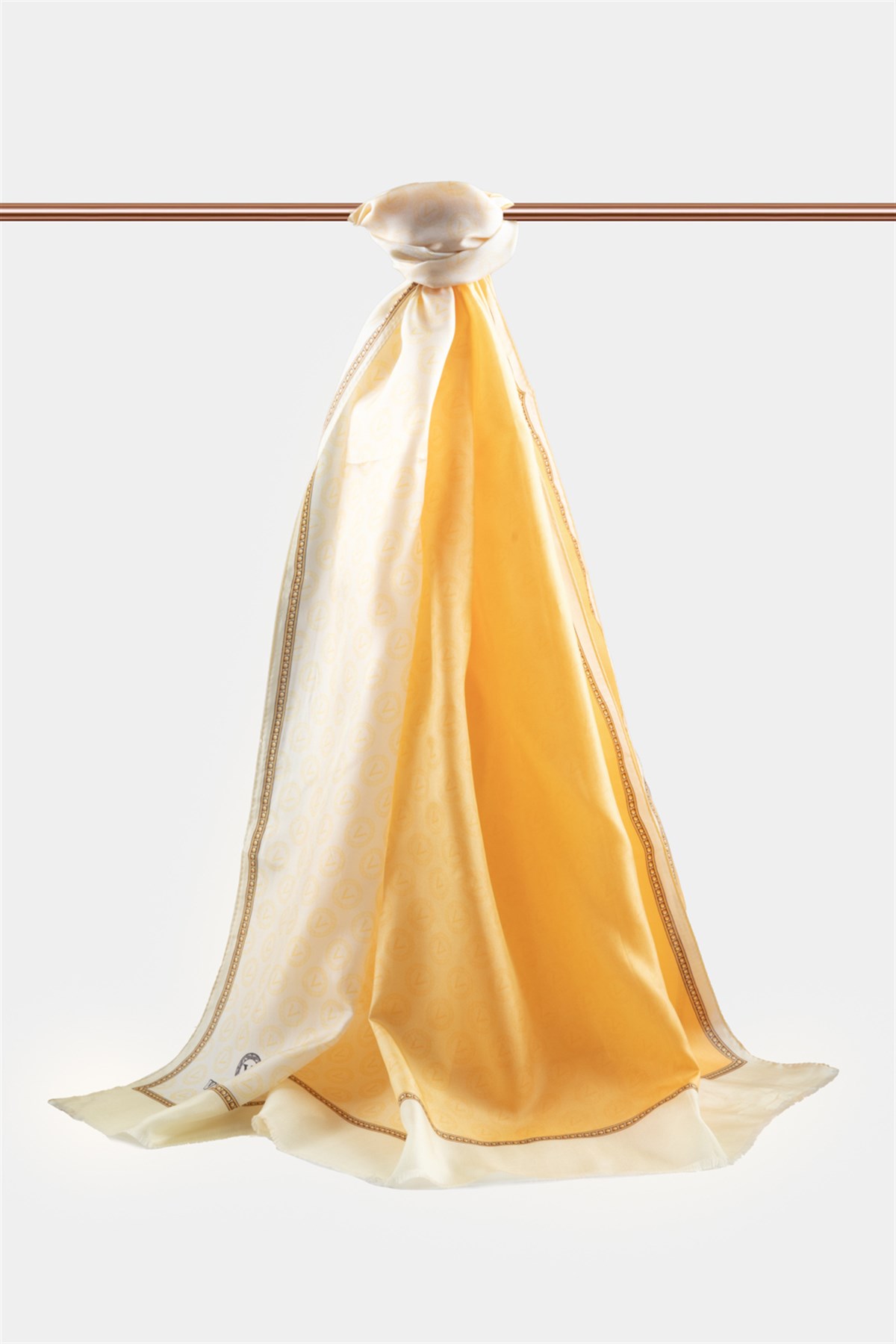 %100 İpek Degradeli Ve Monogram Desenli Sarı - Gold Renkli 92x210 Şal