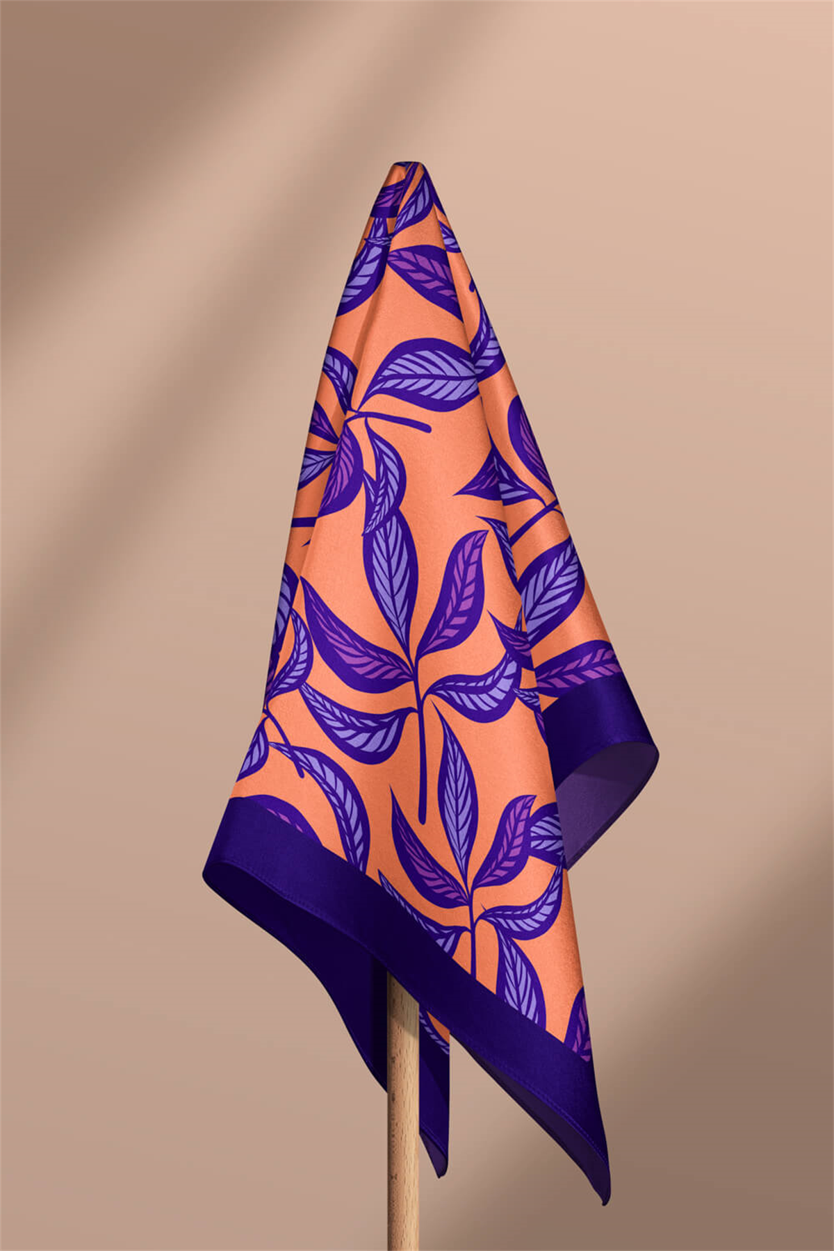 Kadın Mor Turuncu Basil Desenli 50x50 Bandana HYL DG0801-22