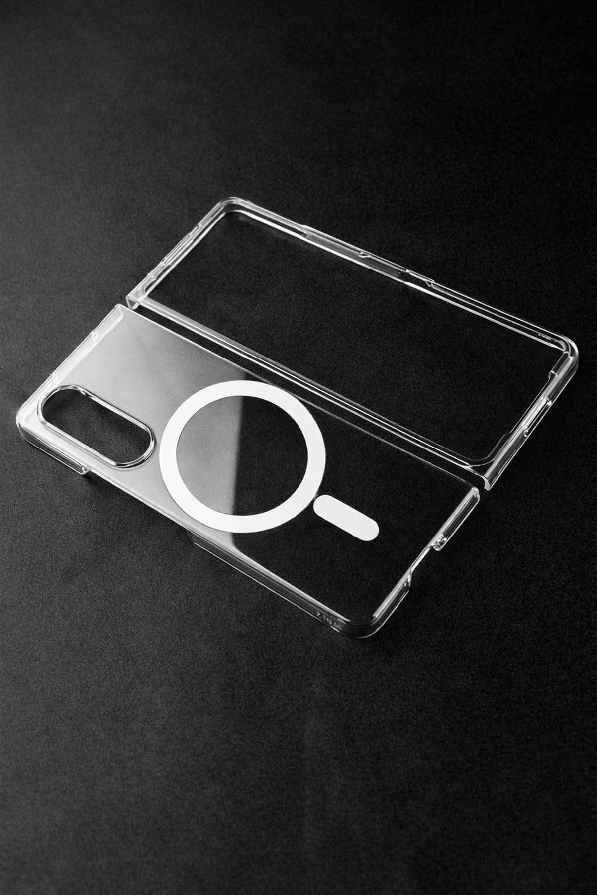 Samsung Galaxy Z Fold 4 Uyumlu Kamera Korumalı Magsafe Wireless Şarj Özellikli Lüks Şeffaf Silikon Telefon Kılıfı