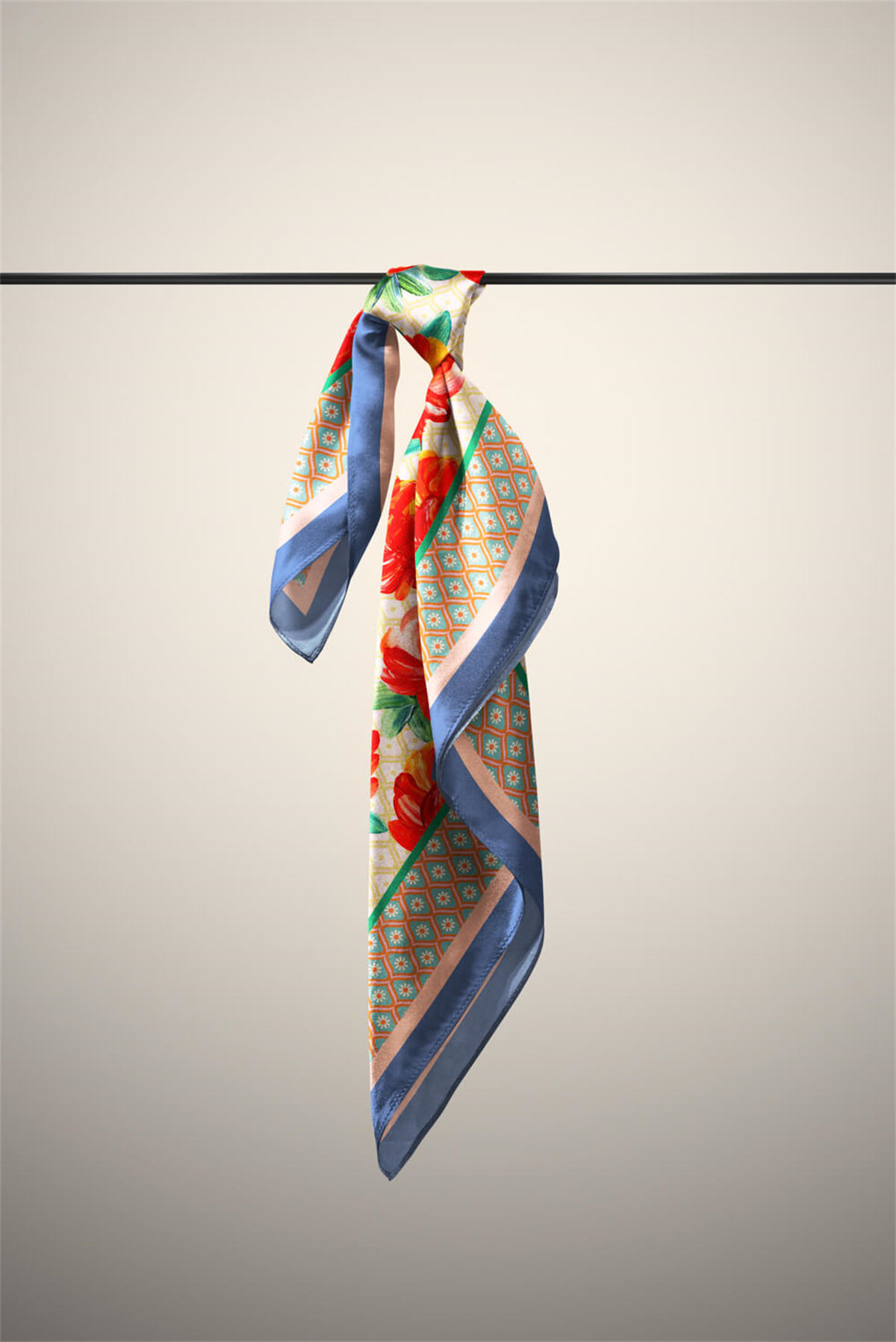 B27  MODERN ÇİÇEKLER TASARIMLI BANDANA