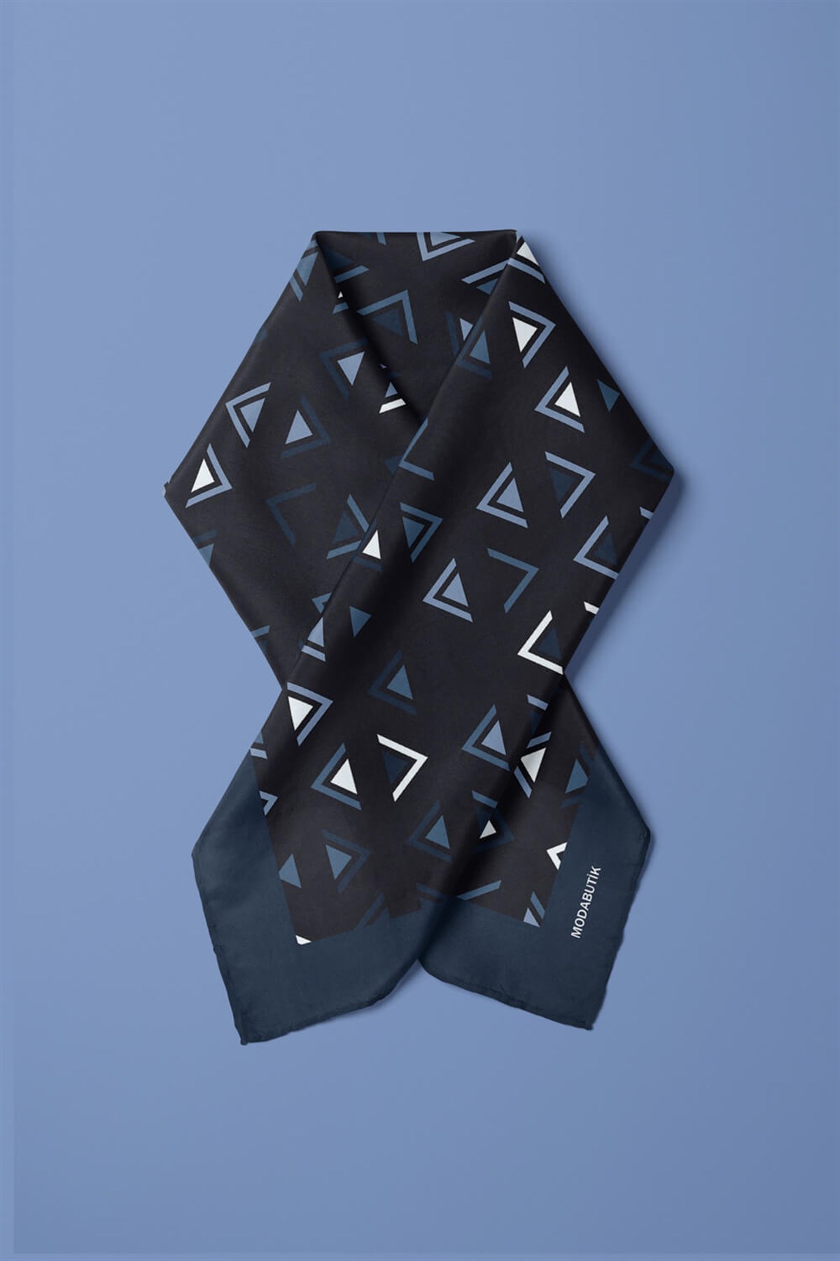 Kadın Üçgen Desenli Bandana 50x50 Siyah Mavi Beyaz DG0485