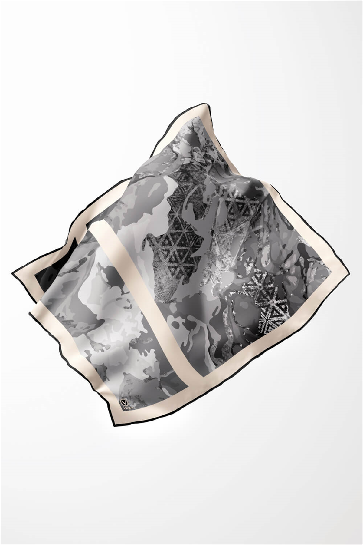 Twill Etnik ve Batik Desenli Gri Renkli 90x90 Eşarp (İpek İçermez) Dikim Şekli : El Dikişi