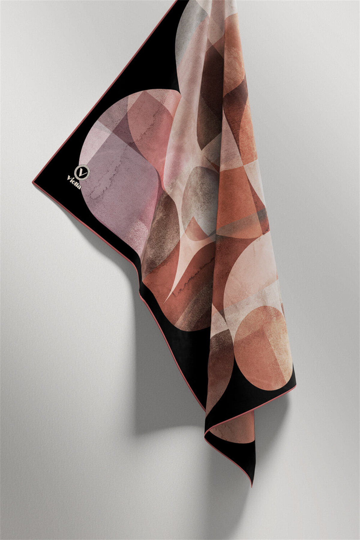 Twill Geometrik Desenli Pembe Renkli 90x90 Eşarp (İpek İçermez)Kenar Dikiş Şekli El Dikişli