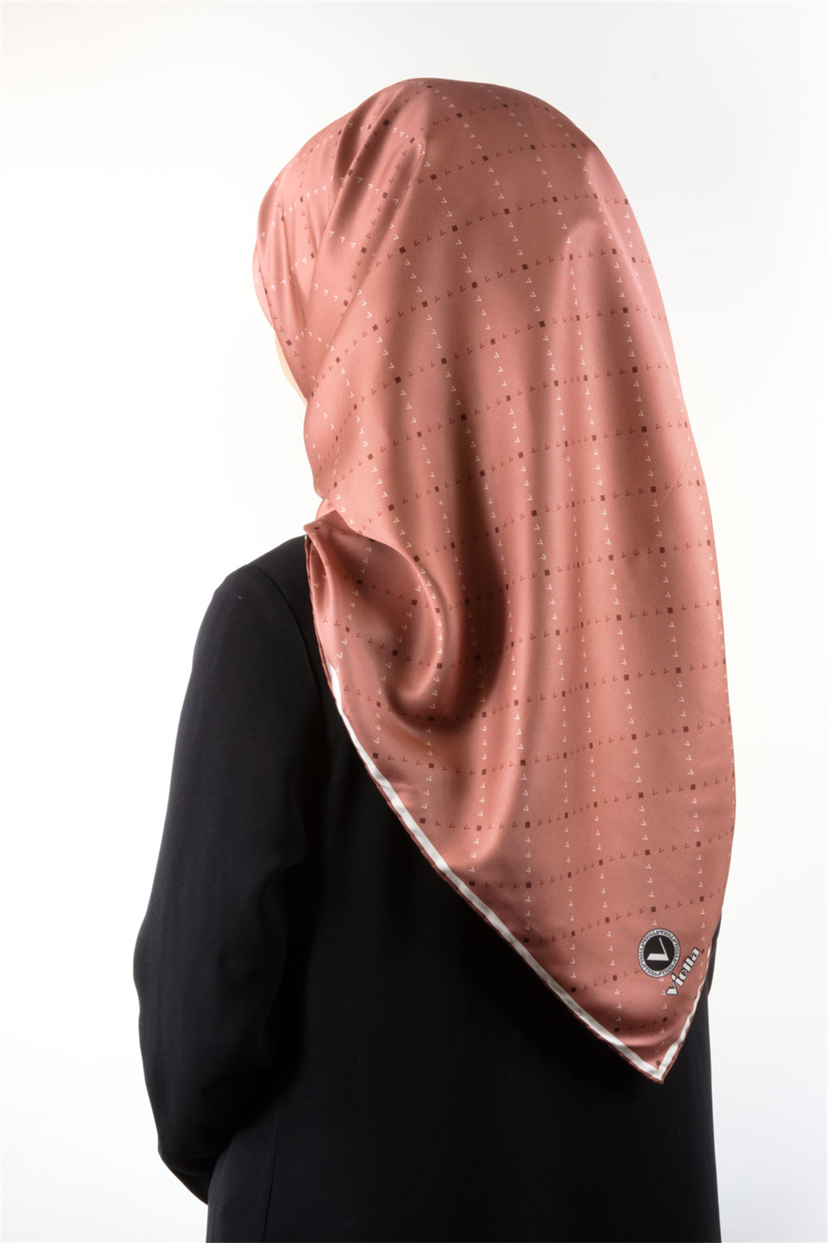 Twill Noktalı V Desenli Bakır Renkli 90x90 Eşarp (İpek İçermez) Kenar Dikiş Şekli El Dikişli