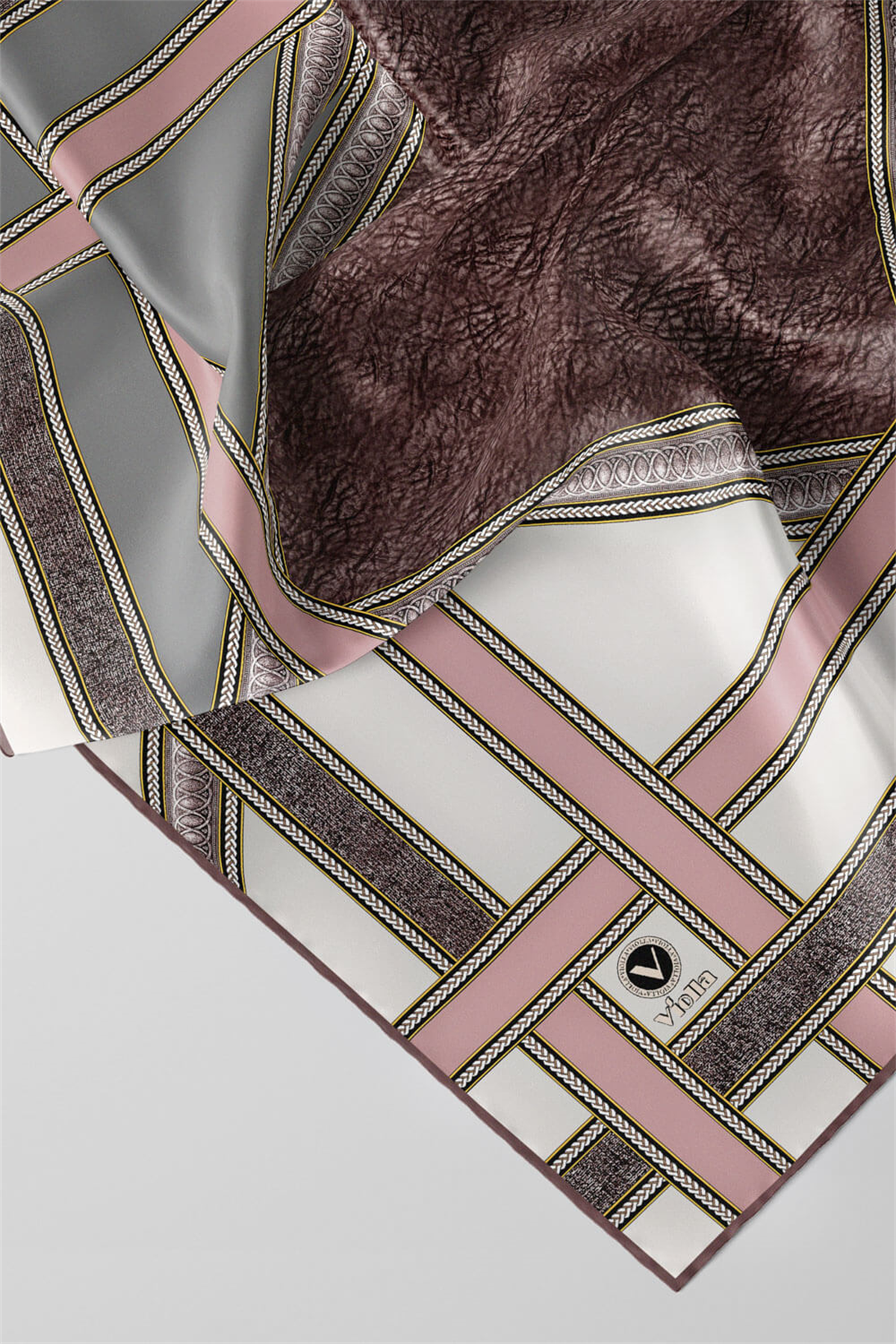 Twill Bordür Taş Desenli Pudra Renkli 90x90 Eşarp (İpek İçermez) Kenar Dikiş Şekli El Dikişli