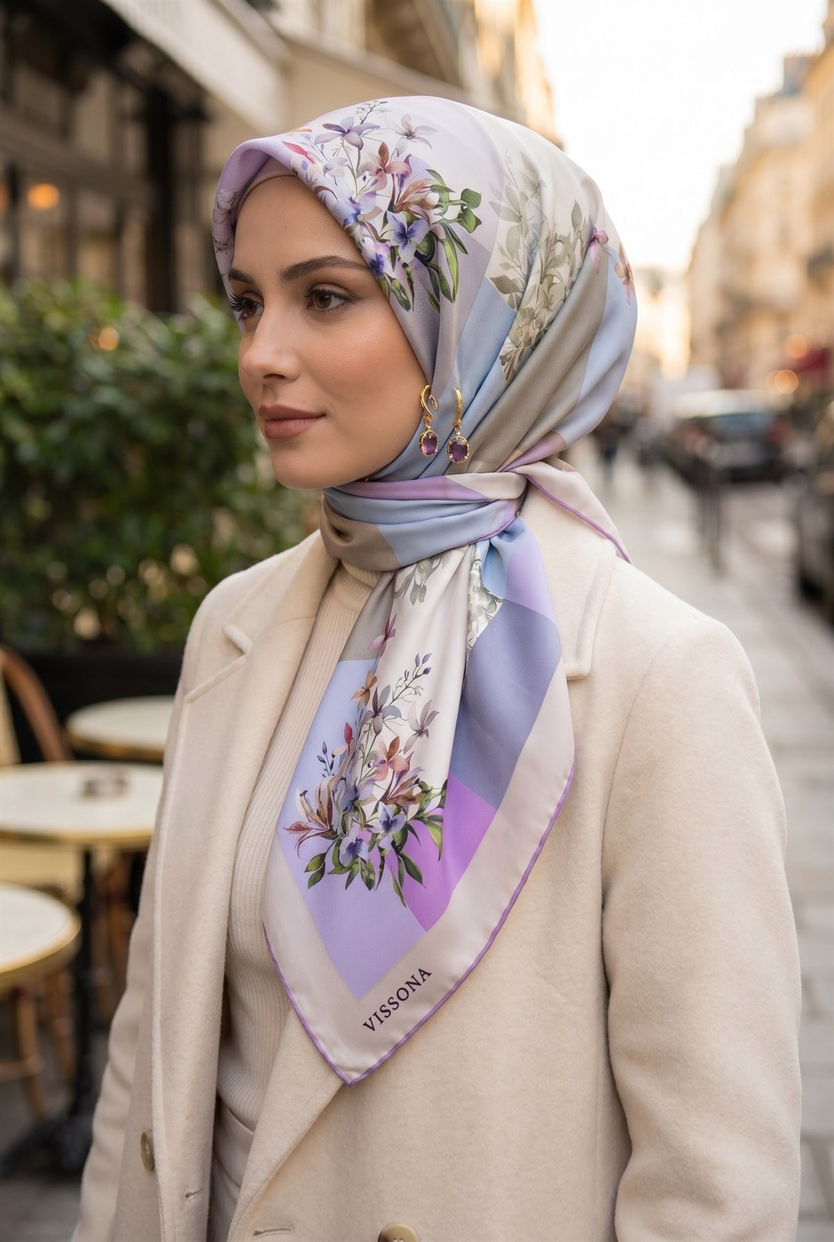 %100 Twill İpek Kareli Ve Çıtır Çiçek Desenli Lila - Bej Renkli 90x90 Eşarp Dikim Şekli : El Dikişi