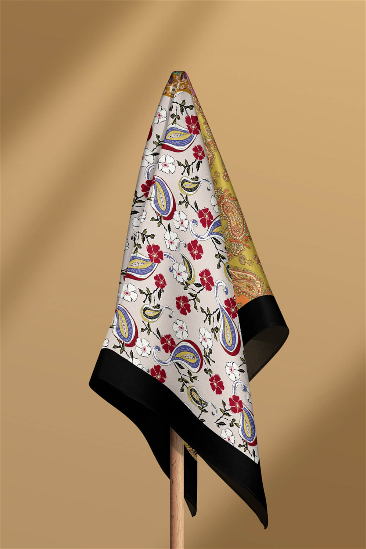 G68 Kadın Mor Beyaz Etnik Desenli 55x55 Bandana
