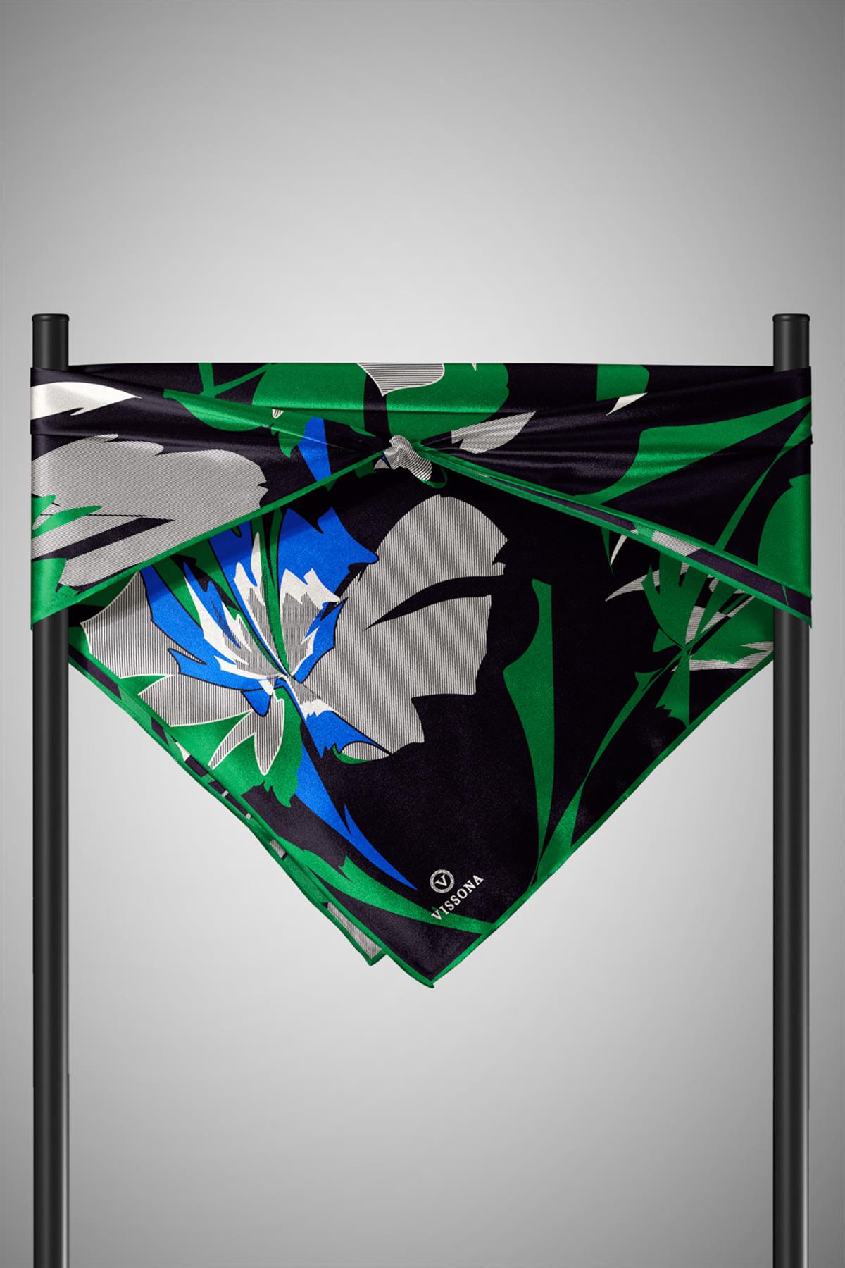 %100 Twill İpek Çiçek Desenli Siyah - Zümrüt Yeşili Renkli 90x90 Eşarp Dikim Şekli : El Dikişi