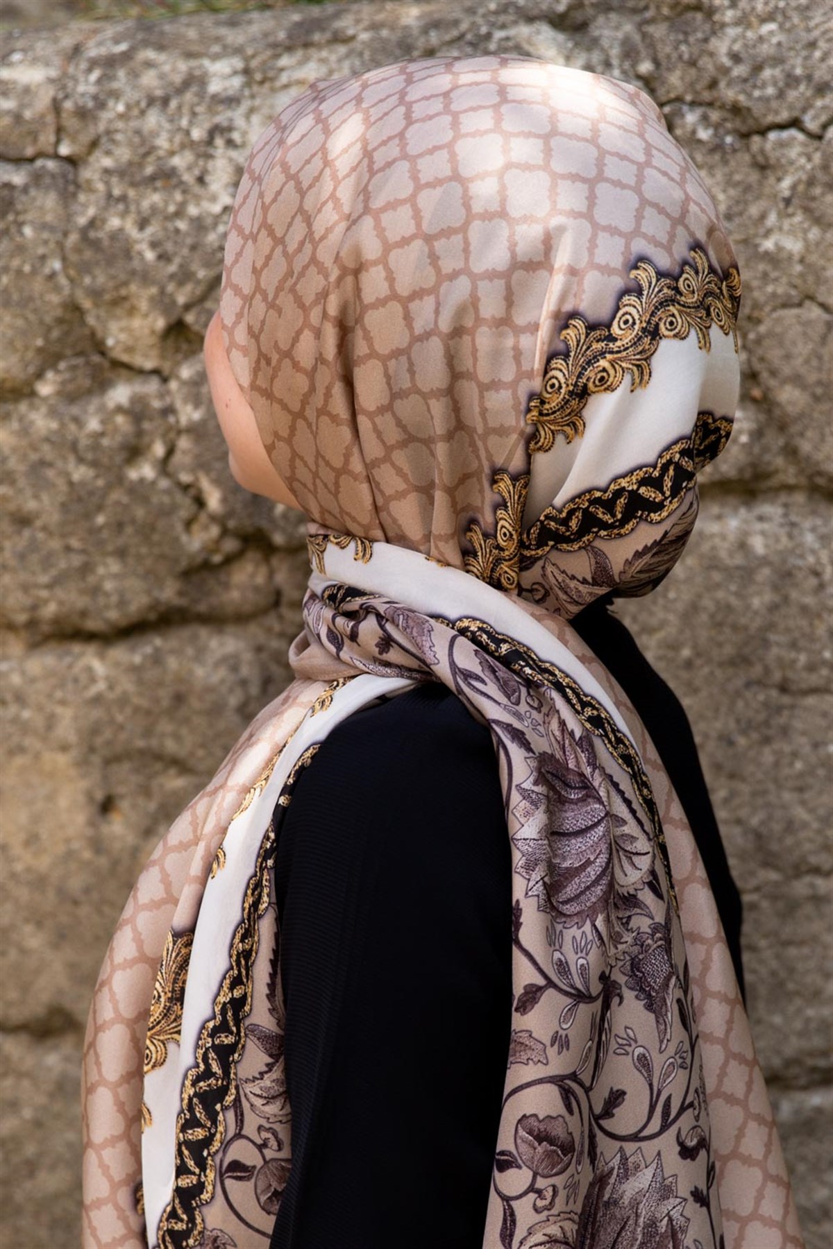 %100 İpek Yaprak Desenli Bej - Gold Renkli 92x210 Şal