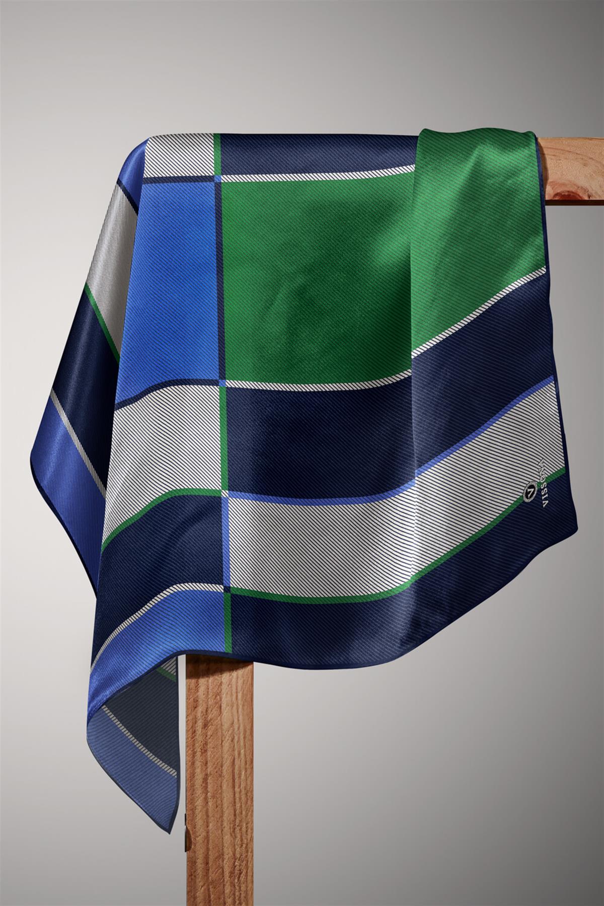 %100 Twill İpek Geometrik Desenli Saks Renkli 90x90 Eşarp Dikim Şekli : El Dikişi