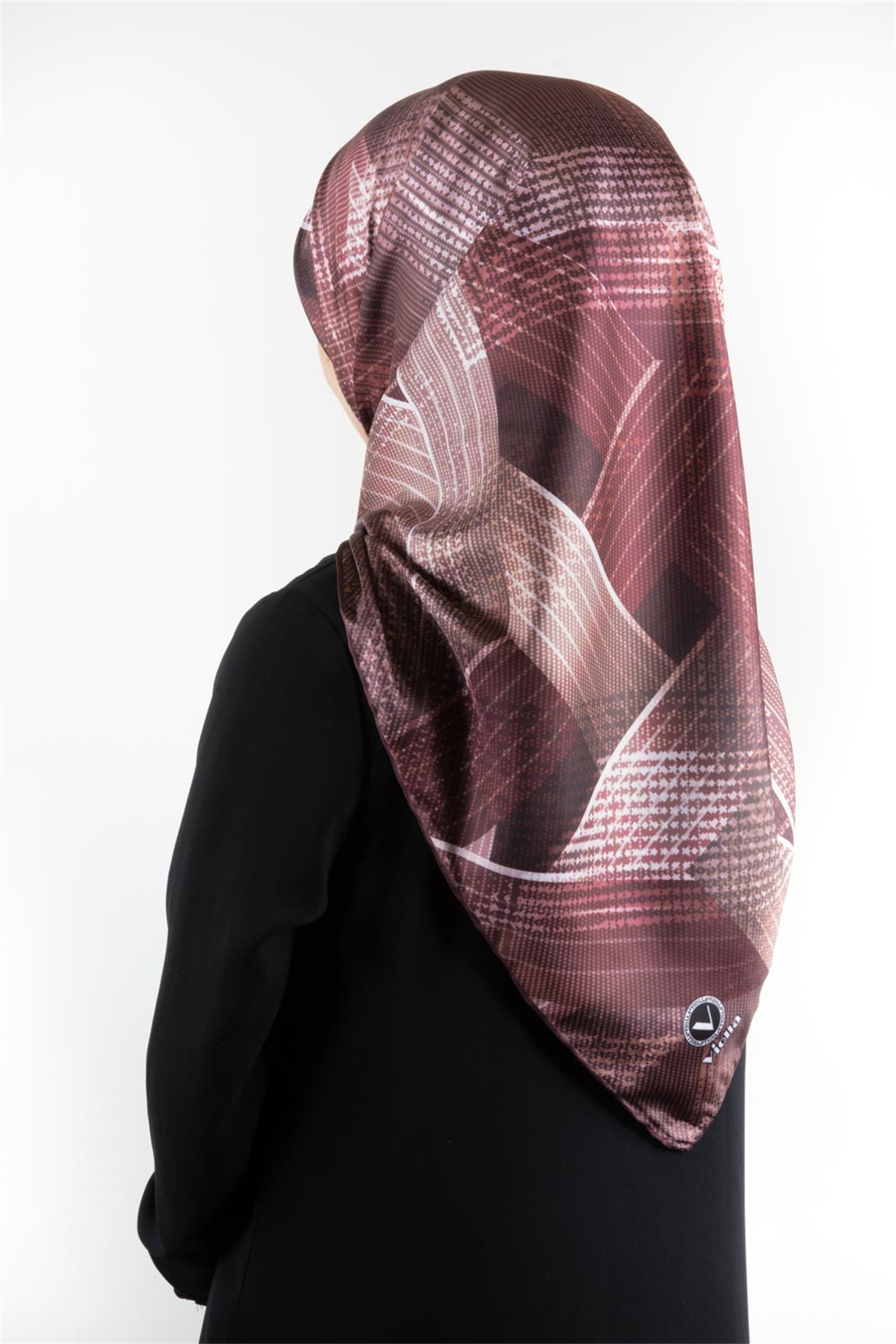 Twill Dokulu Geometrik Desenli Gül Kurusu Renkli 90x90 Eşarp (İpek İçermez) Kenar Dikiş Şekli El Dikişli