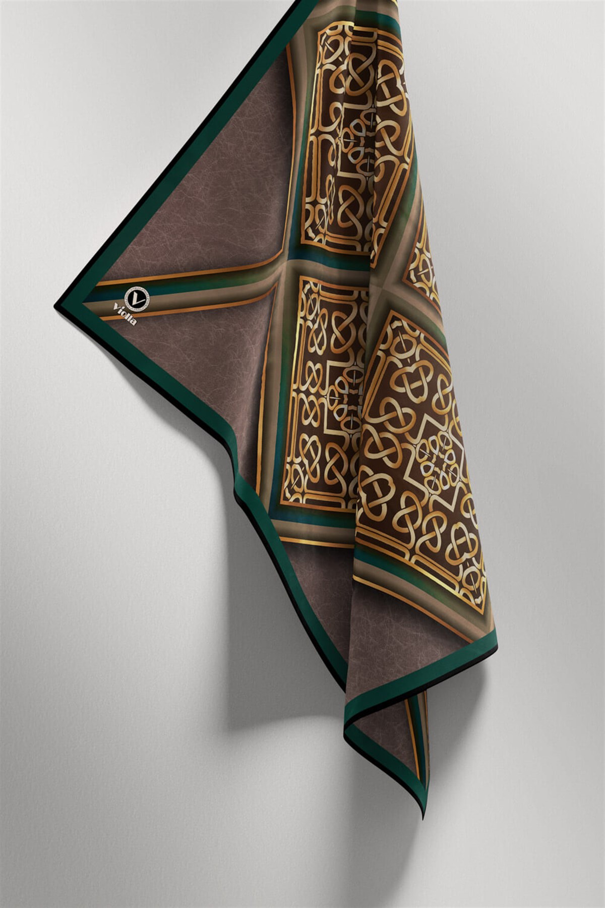 Twill Gold Çerçeveli Barok Desenli Zümrüt Yeşili Renkli 90x90 Eşarp (İpek İçermez) Kenar Dikiş Şekli El Dikişli