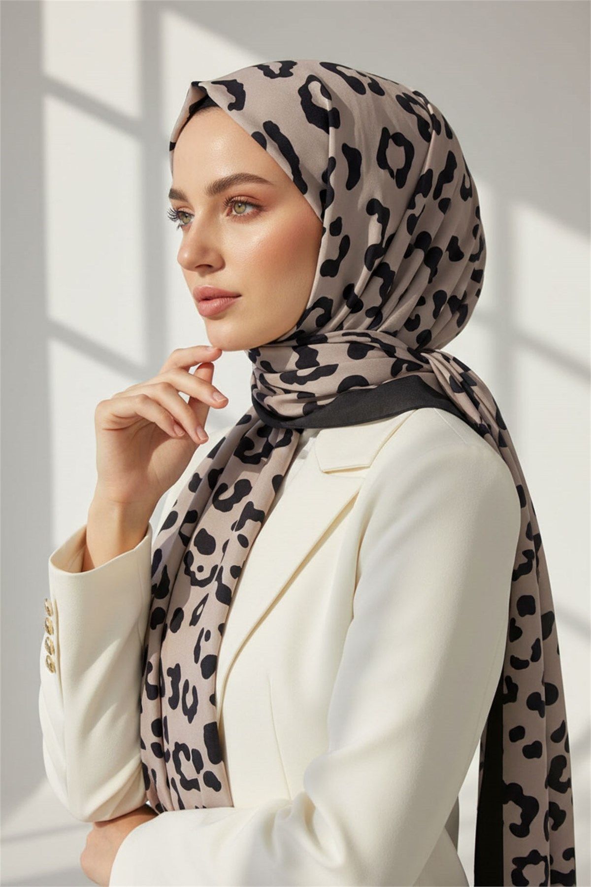 KREP LEOPAR DESENLİ VİZON RENKLİ 75X195 KIRIŞMAZ ŞAL