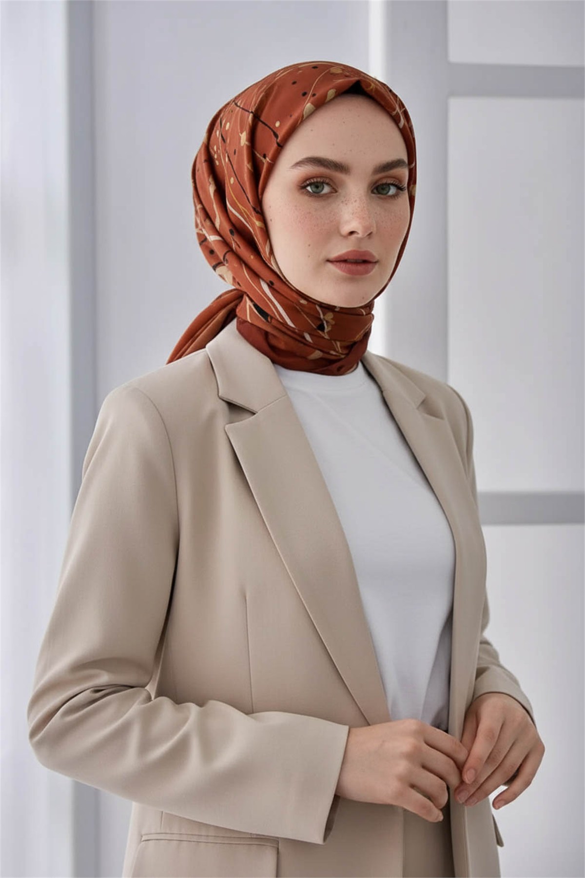 KREP BOYA DAMLASI DESENLİ TABA RENKLİ 75X195 KIRIŞMAZ ŞAL