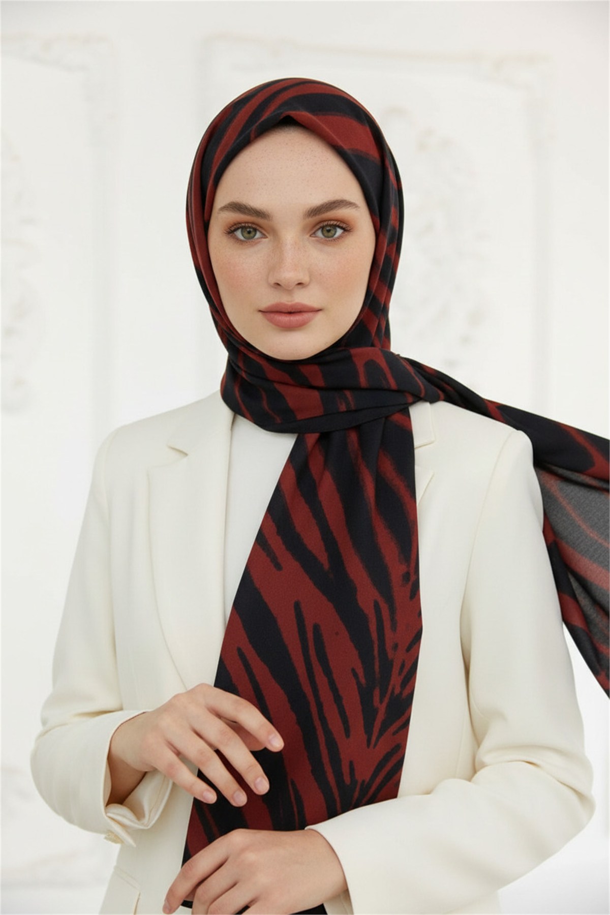 KREP GEOMETRİK DESENLİ BORDO RENKLİ 75X195 KIRIŞMAZ ŞAL