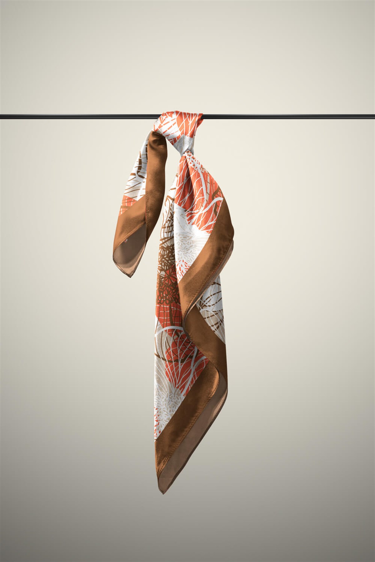 Violla F8 Kadın Çiçek Desenli Bandana 50x50 Pudra Kahve - DG0111
