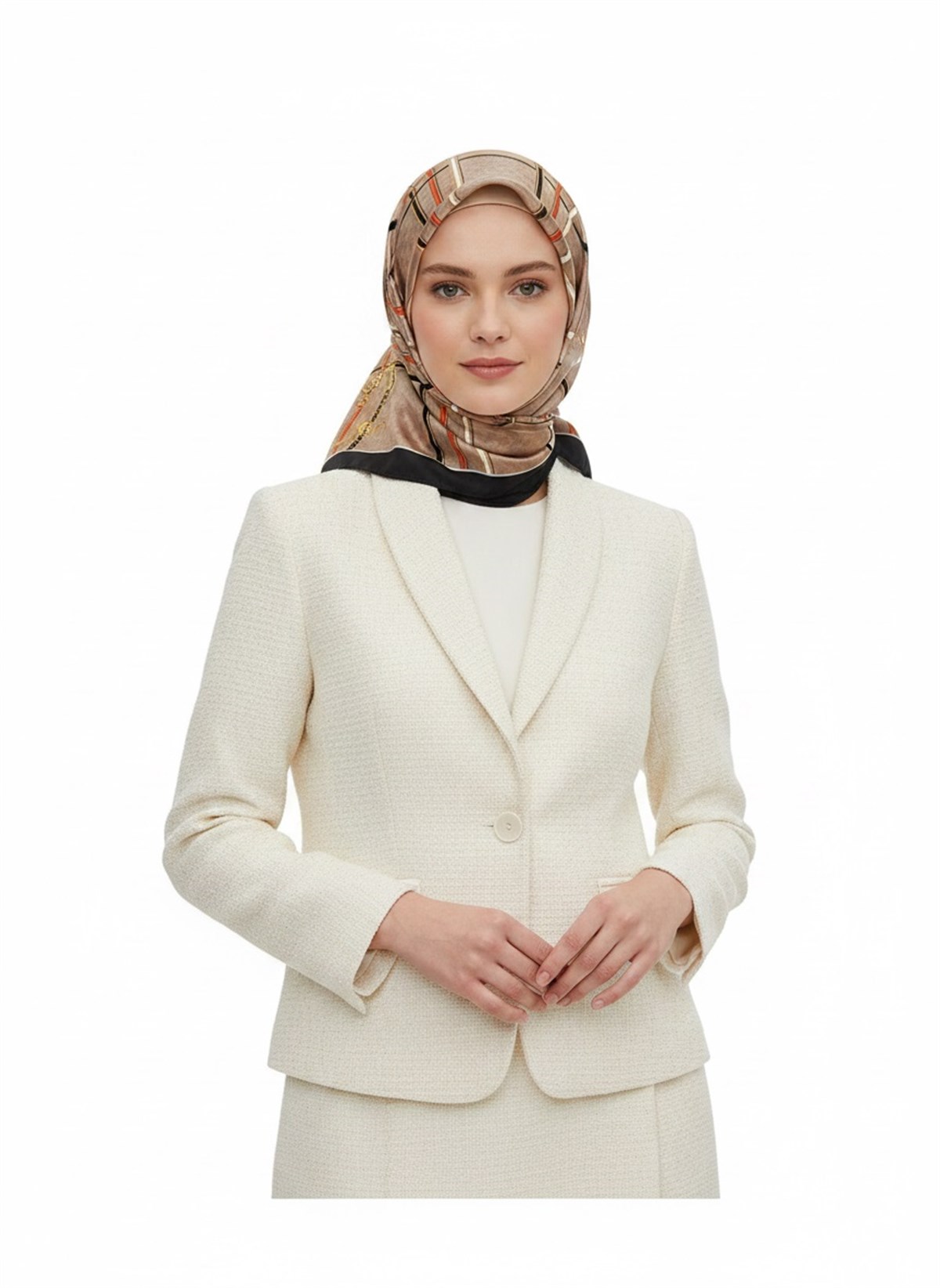 %100 Twill İpek Gold Şeritli Monogram Desenli Bej - Taba Renkli 90x90 Eşarp Dikim Şekli : El Dikişi