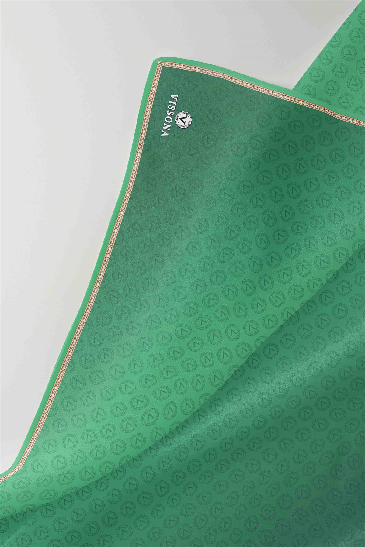 %100 Twill İpek Monogram Desenli Zümrüt Yeşili Renkli 90x90 Eşarp Dikim Şekli : El Dikişi