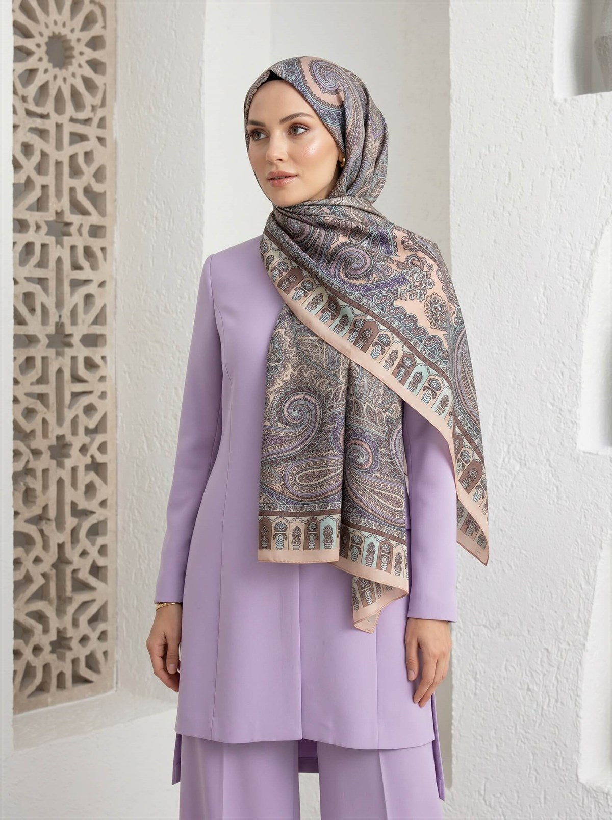100% İPEK ETRO DESENLİ SOMON RENKLİ ŞAL