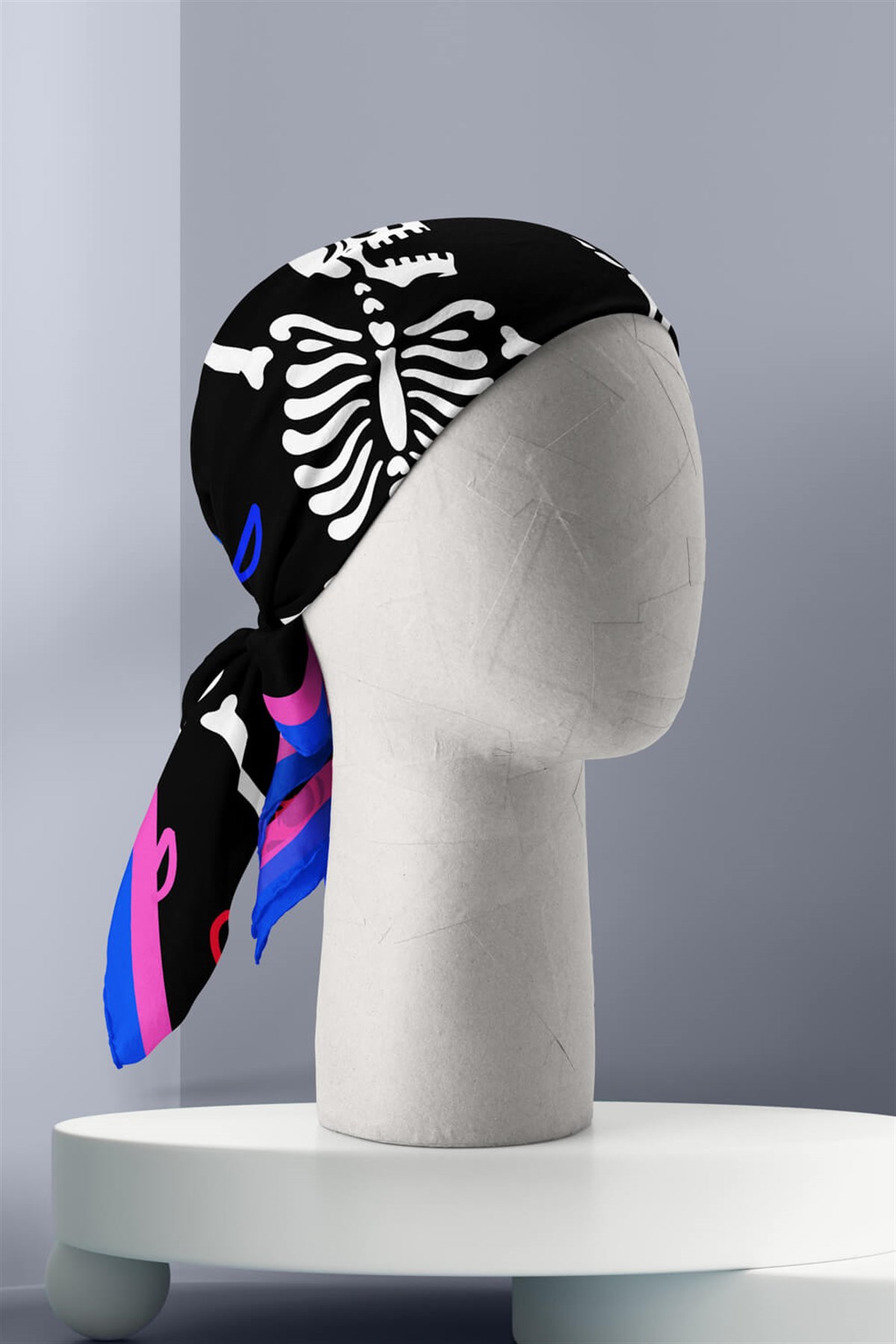 E90 Violla Kurukafa Desenli Bandana