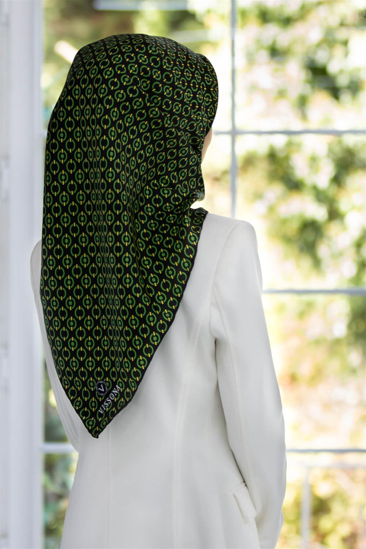 %100 Twill İpek Zincir Desenli Siyah - Zümrüt Renkli 90x90 Eşarp Kenar Dikiş Şekli El Dikişli