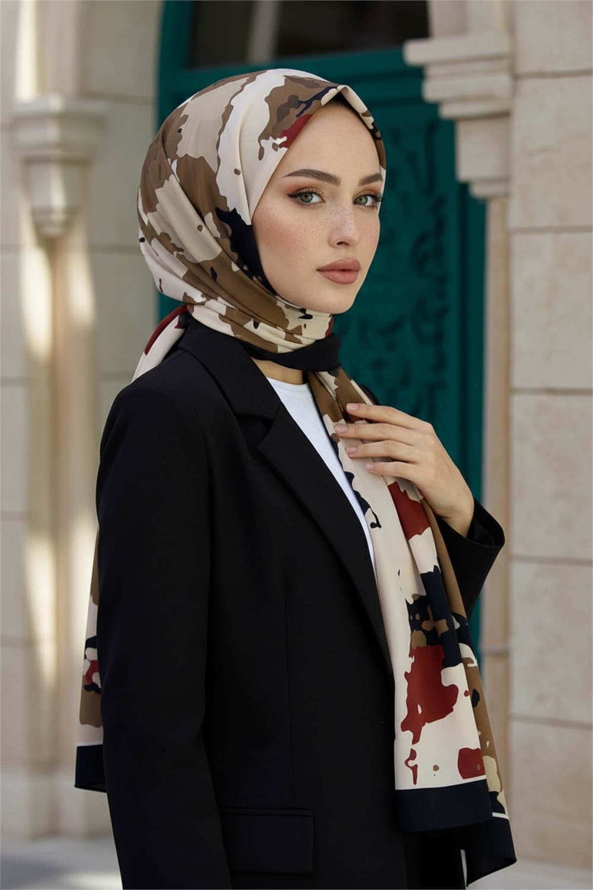 KREP BOYA EFEKTİ DESENLİ SİYAH RENKLİ 75X195 KIRIŞMAZ ŞAL