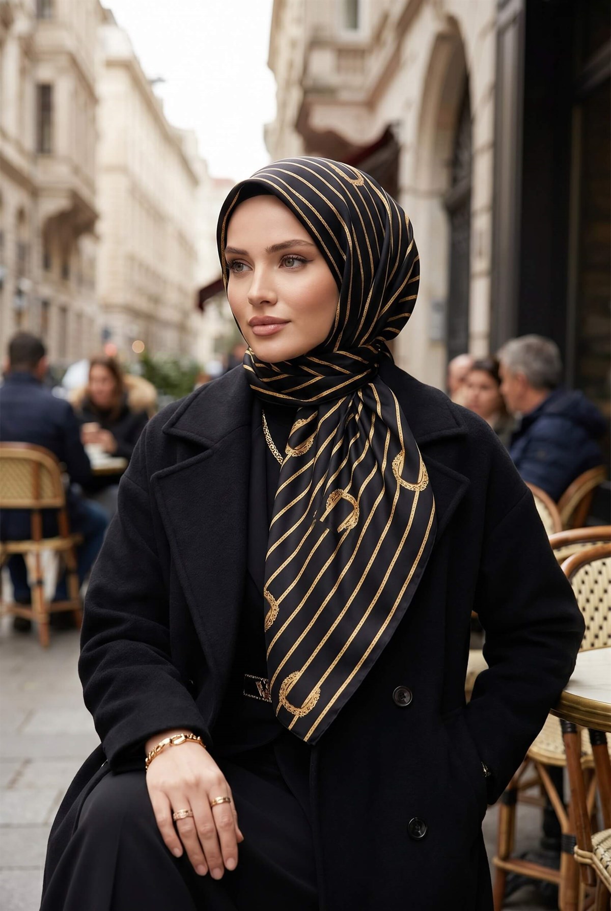 %100 Twill İpek Kemer Desenli Siyah - Siyah Renkli 90x90 Eşarp Dikim Şekli : El Dikişi