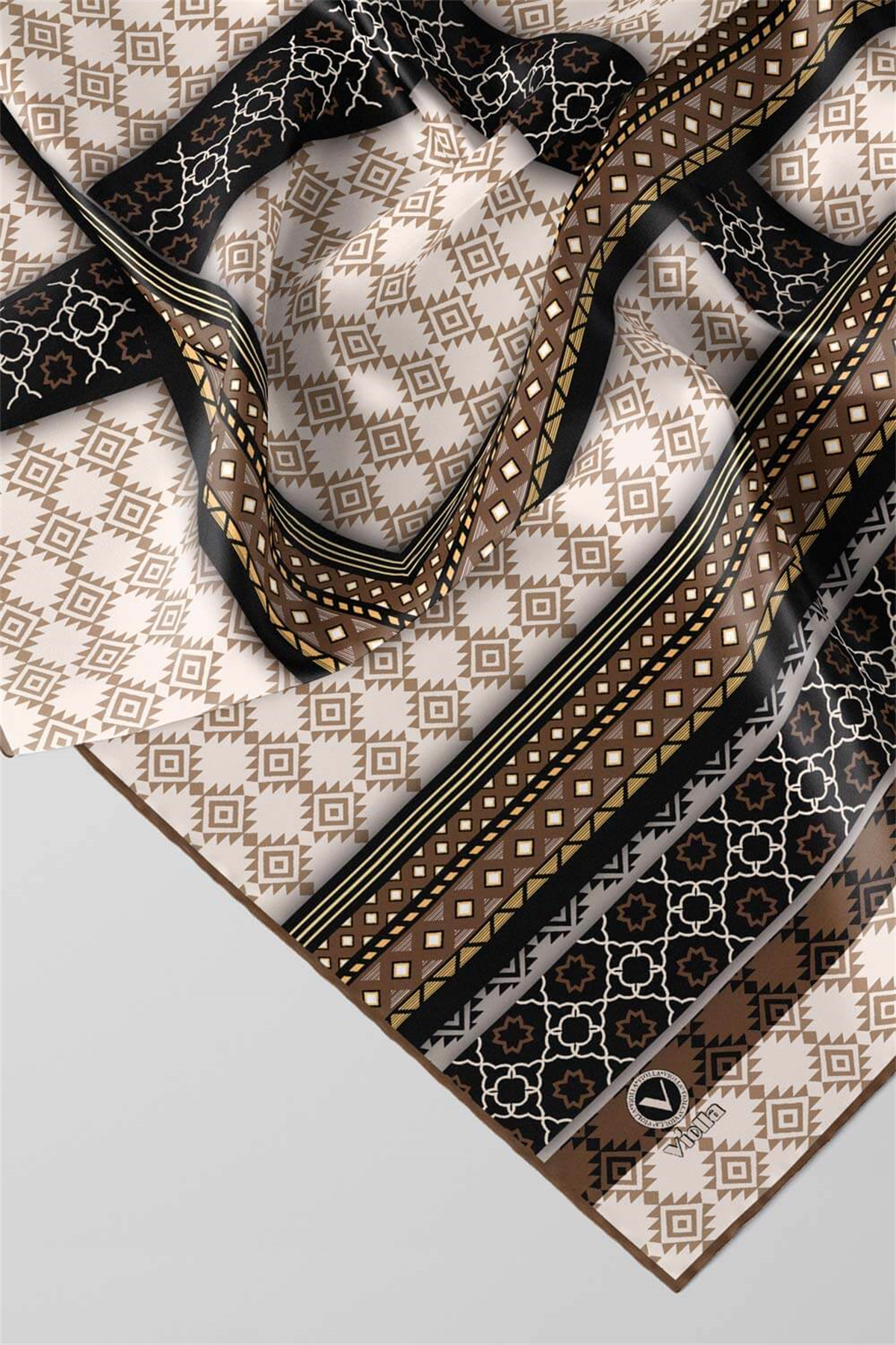 Twill Etnik Desenli Vizon Renkli 90x90 Eşarp (İpek İçermez) Kenar Dikiş Şekli El Dikişli