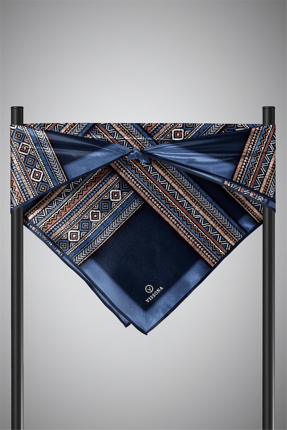 %100 Twill İpek Etnik Desenli İndigo - Lacivert Renkli 90x90 Eşarp Dikim Şekli : El Dikişi