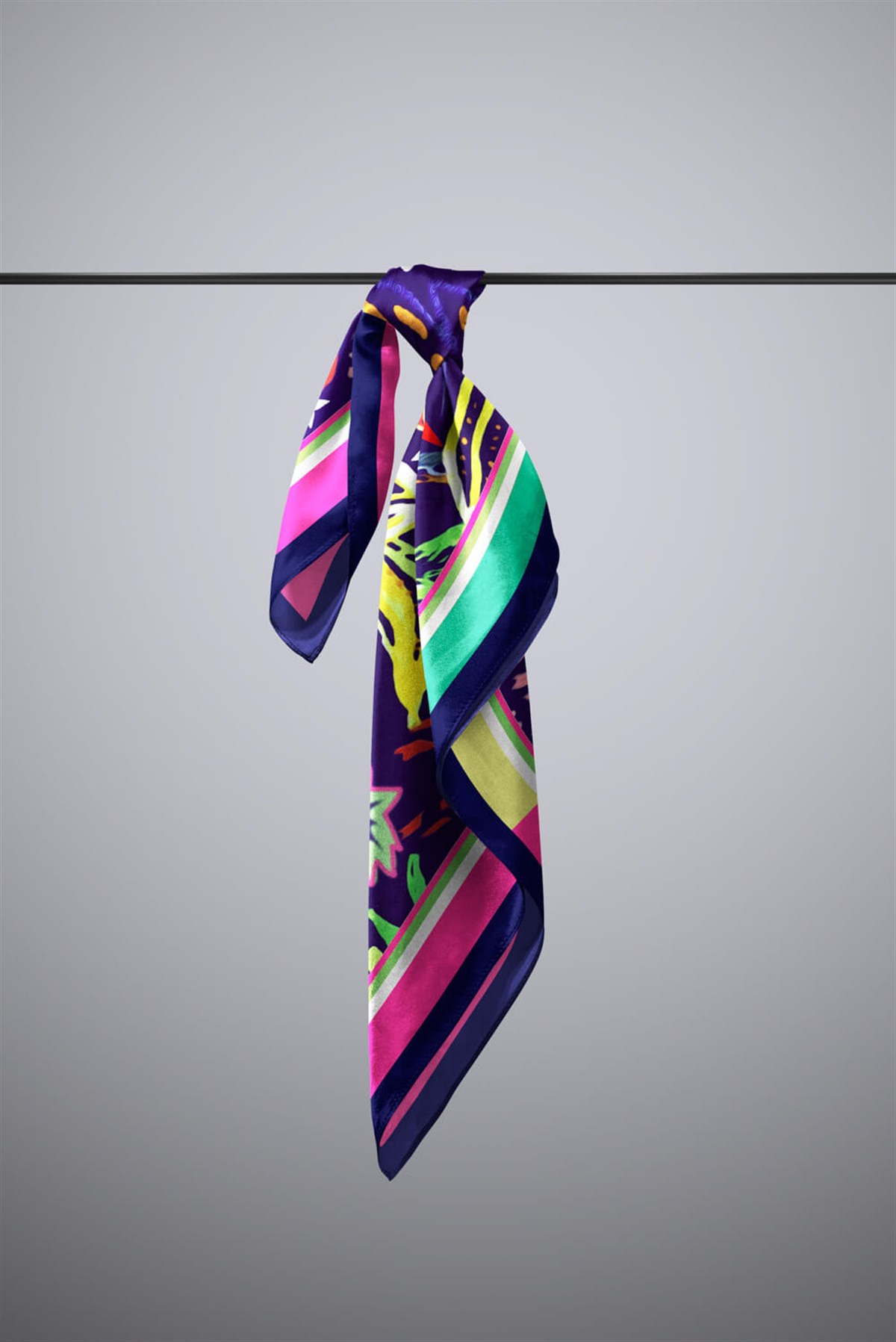 Violla E70 BÜYÜK TROPIC YAPRAKLI MODERN BANDANA DG12455