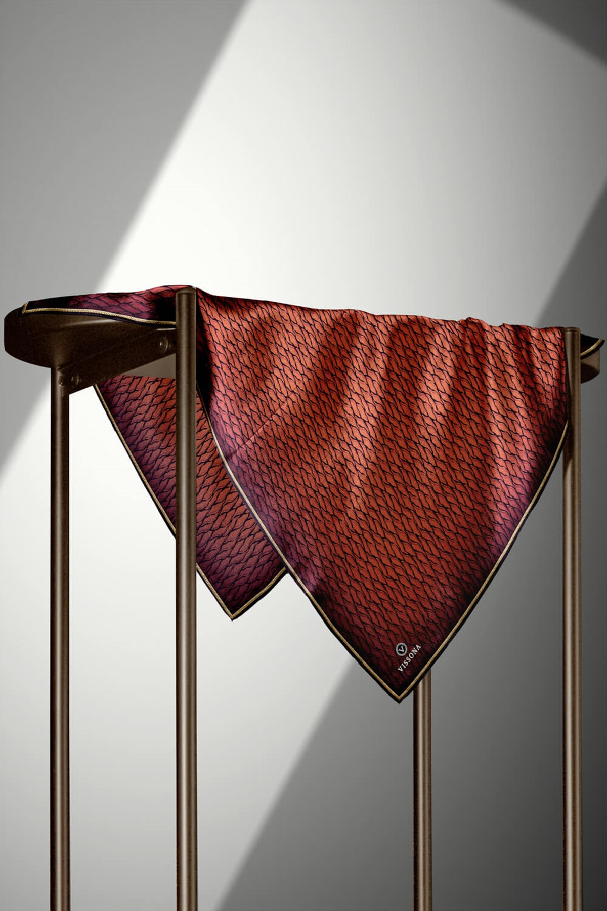 %100 Twill İpek File Desenli Taba - Siyah Renkli 90x90 Eşarp Dikim Şekli : El Dikişi