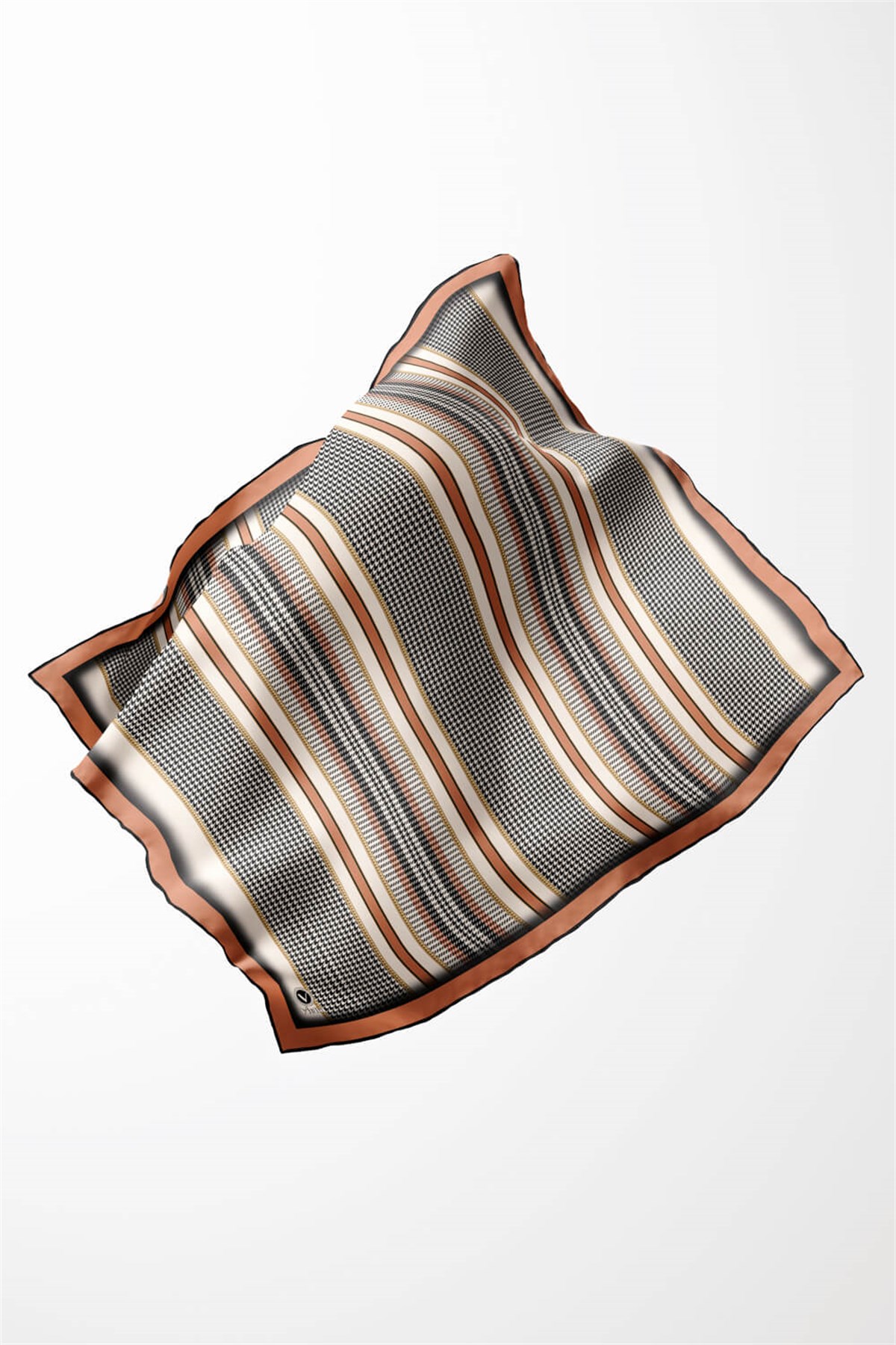 Twill Kazayaklı Şerit Desenli Somon Renkli 90x90 Eşarp (İpek İçermez) Kenar Dikiş Şekli El Dikişli