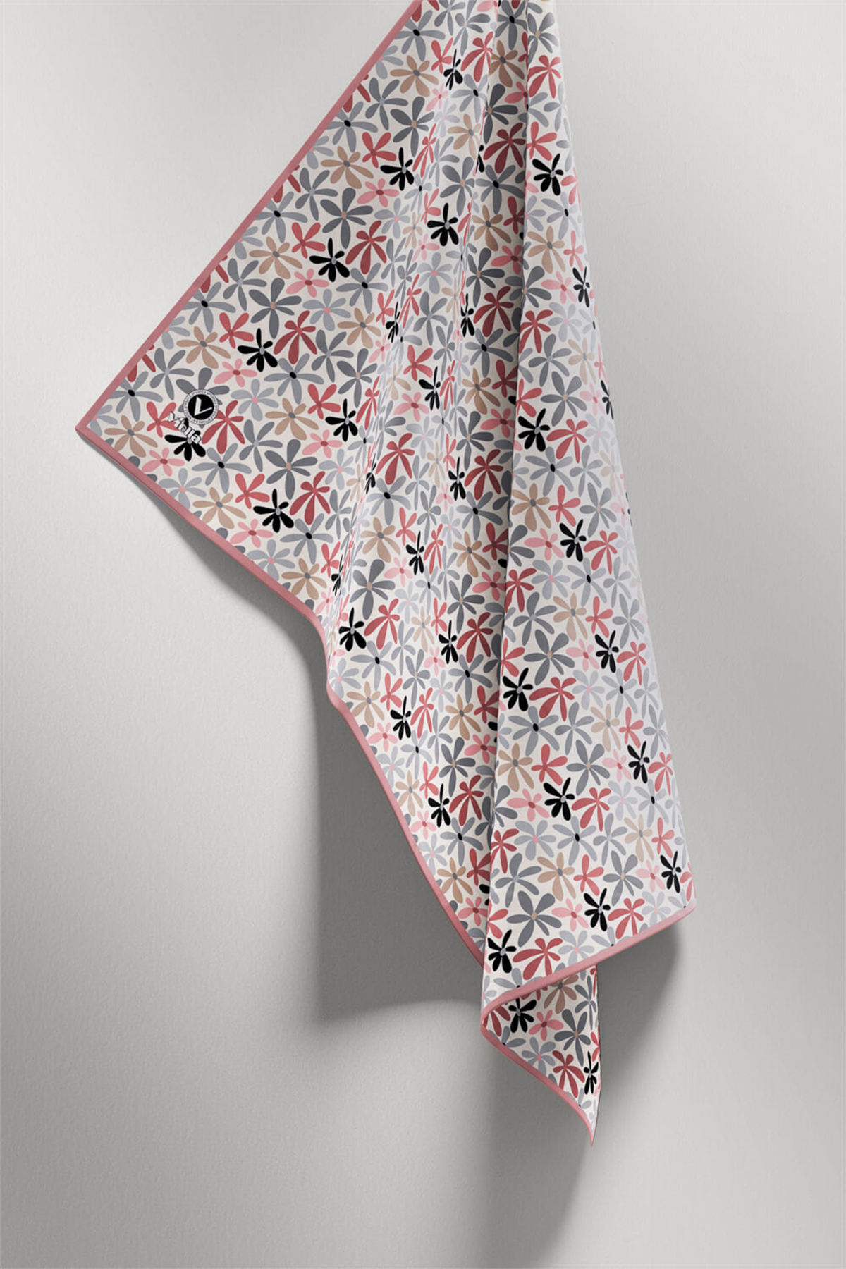 Twill Renkli Çiçek Desenli Pudra Renkli 90x90 Eşarp (İpek İçermez) Kenar Dikiş Şekli El Dikişli