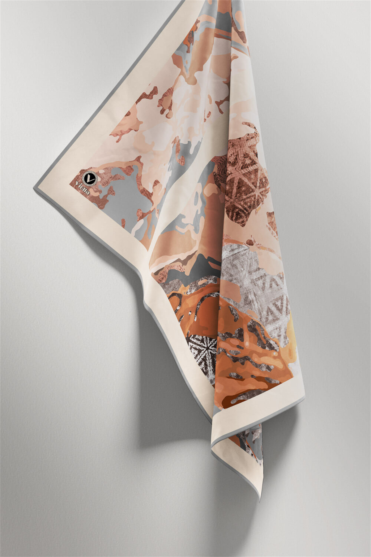 Kristal Batikli Ve Etnik Desenli Somon Renkli 90x90 Eşarp (İpek İçermez) Kenar Dikiş Şekli El Dikişli