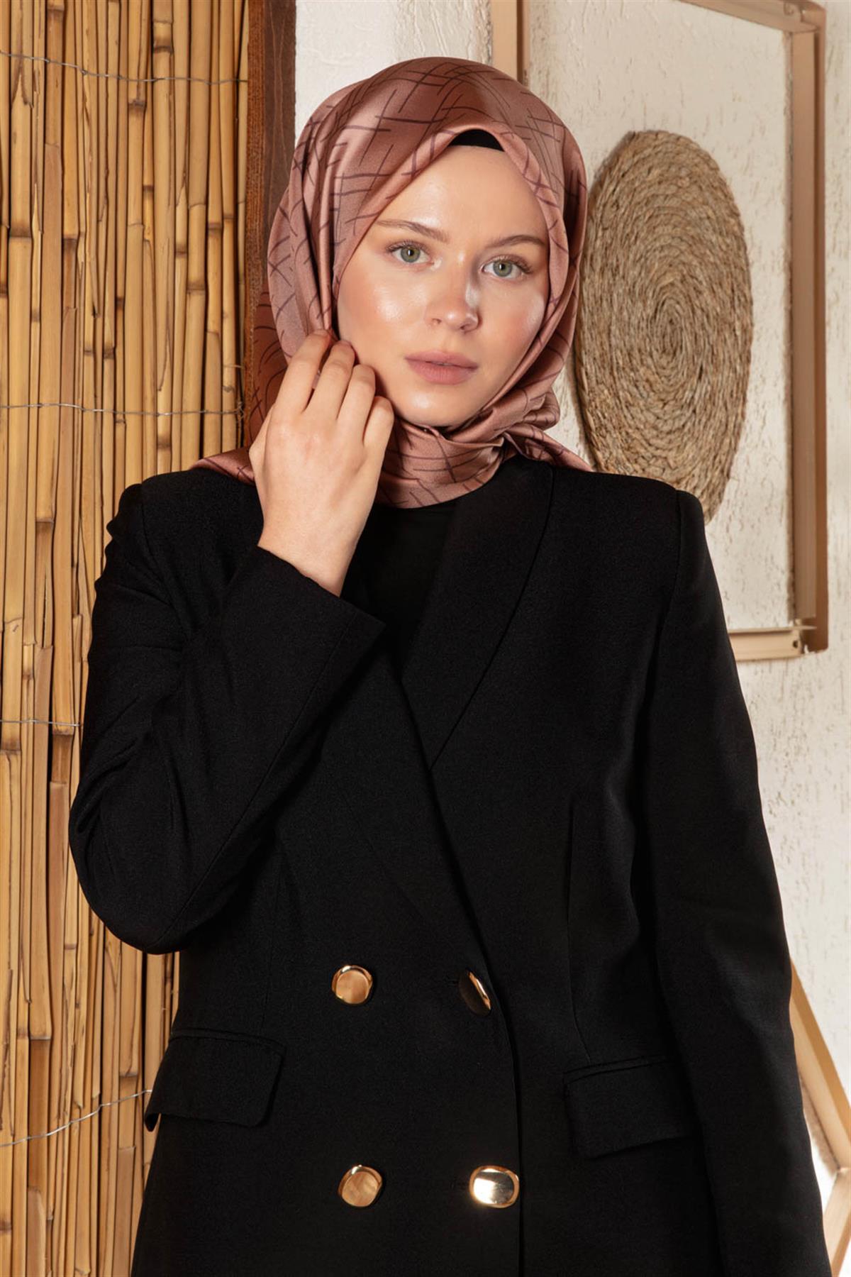 %100 Twill İpek Çizgi Desenli Soğan Kabuğu Renkli 90x90 Eşarp Dikim Şekli : El Dikişi