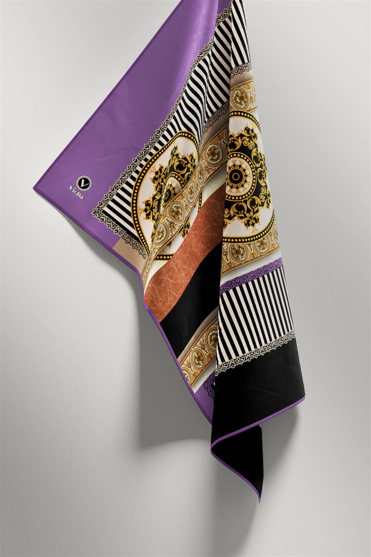Twill Çizgili ve Barok Desenli Mor Renkli 90x90 Eşarp (İpek İçermez) Kenar Dikiş Şekli El Dikişli