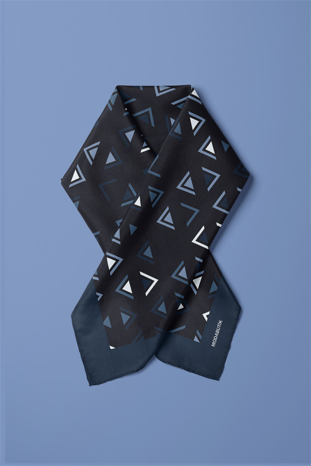 Kadın Üçgen Desenli Bandana 50x50 Siyah Mavi Beyaz DG0485