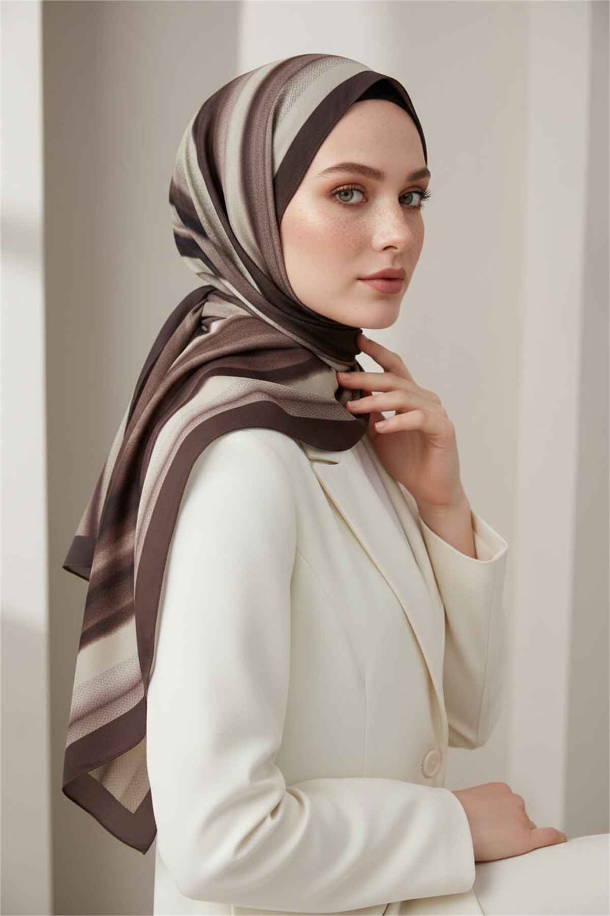 KREP SULU BOYA ÇİZGİLİ DESENLİ MÜRDÜM RENKLİ 75X195 KIRIŞMAZ ŞAL