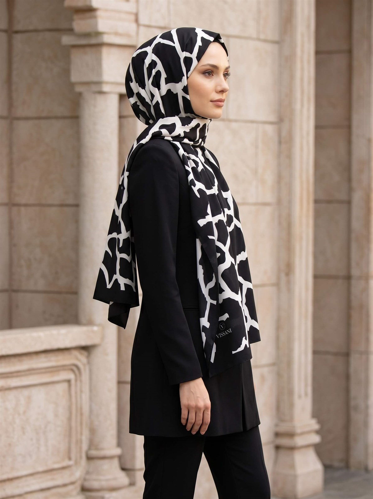 KREP TAŞ DESENLİ SİYAH - BEYAZ RENKLİ 75X195 KIRIŞMAZ ŞAL